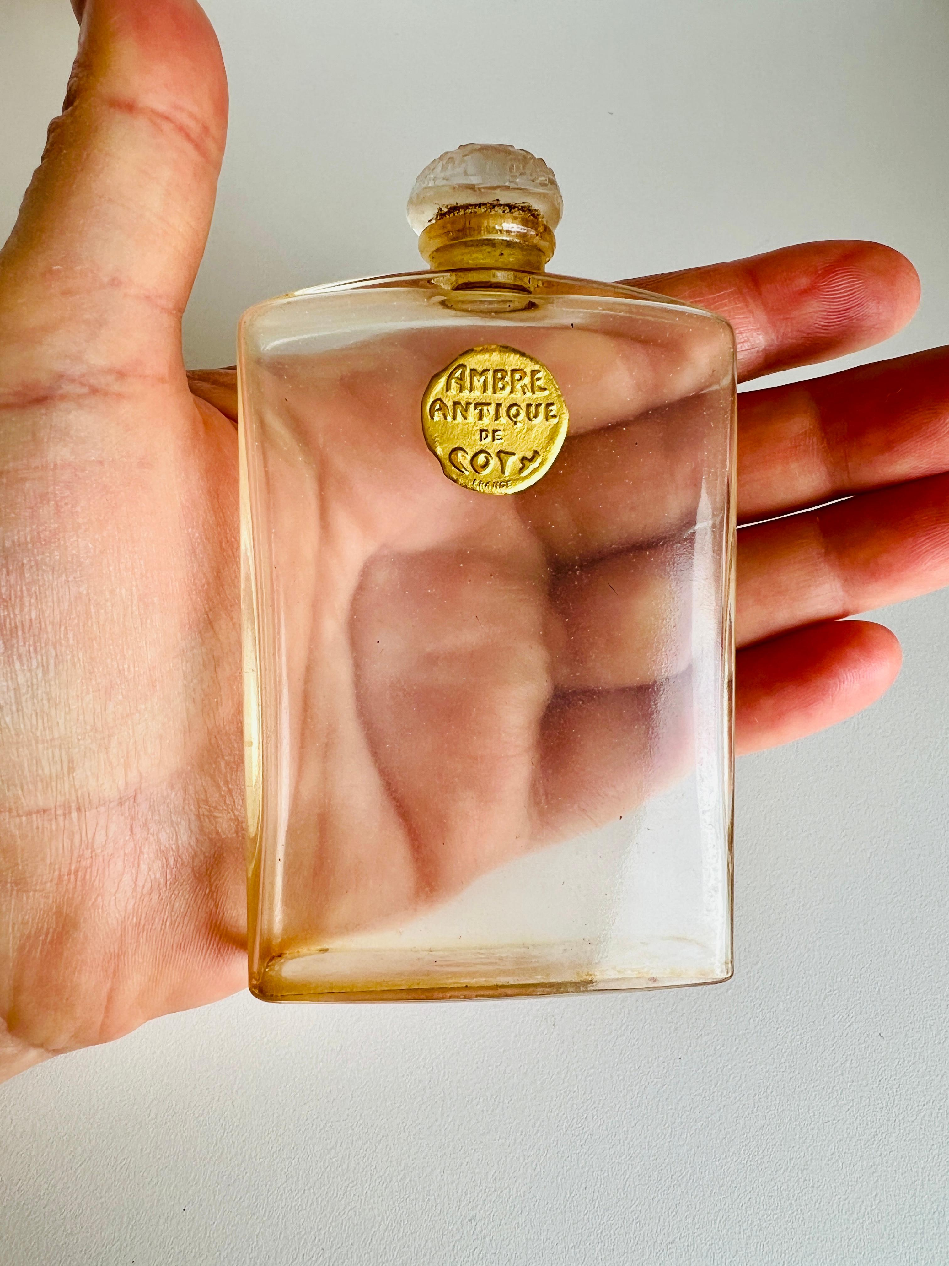 1920s Lalique French Perfume Bottle Ambre Antique De Coty In Good Condition In Sausalito, CA