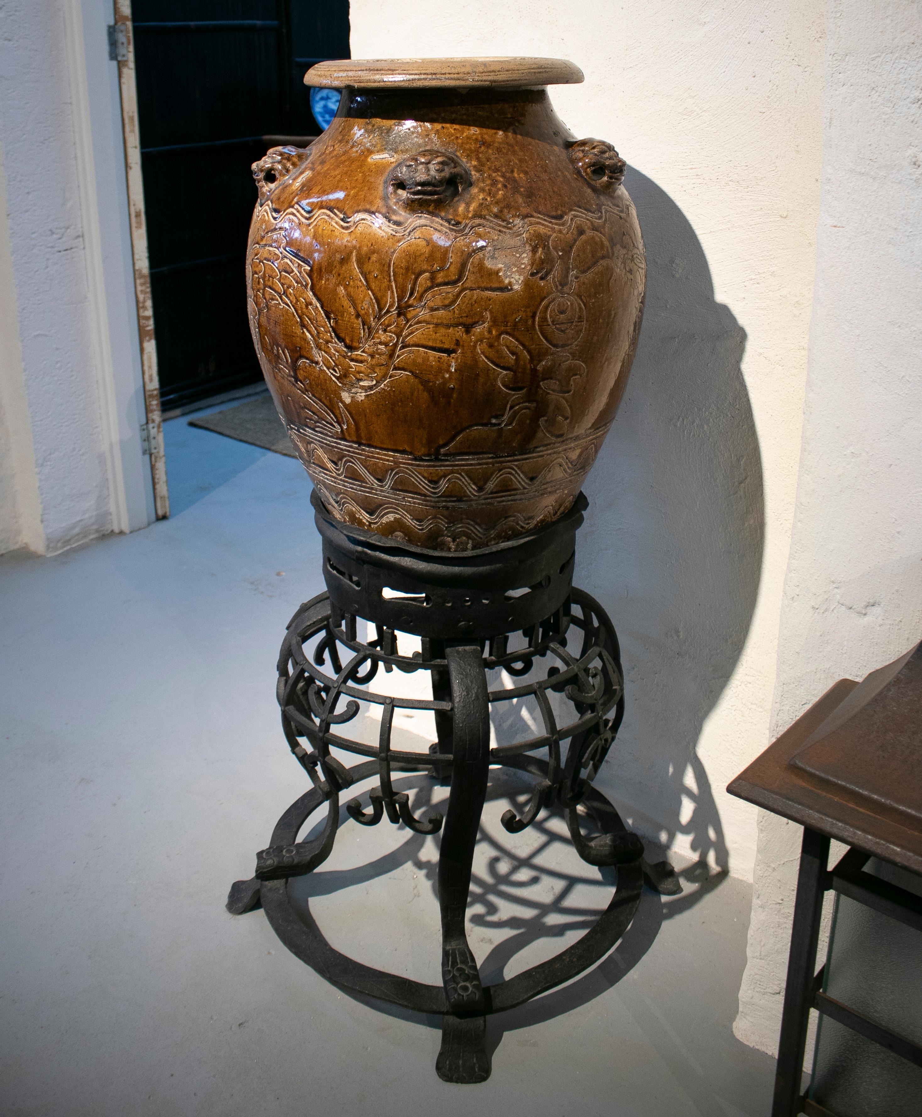 1920s Large Chinese Glazed Ceramic Vase with Wrought Iron Base Stand In Good Condition In Marbella, ES