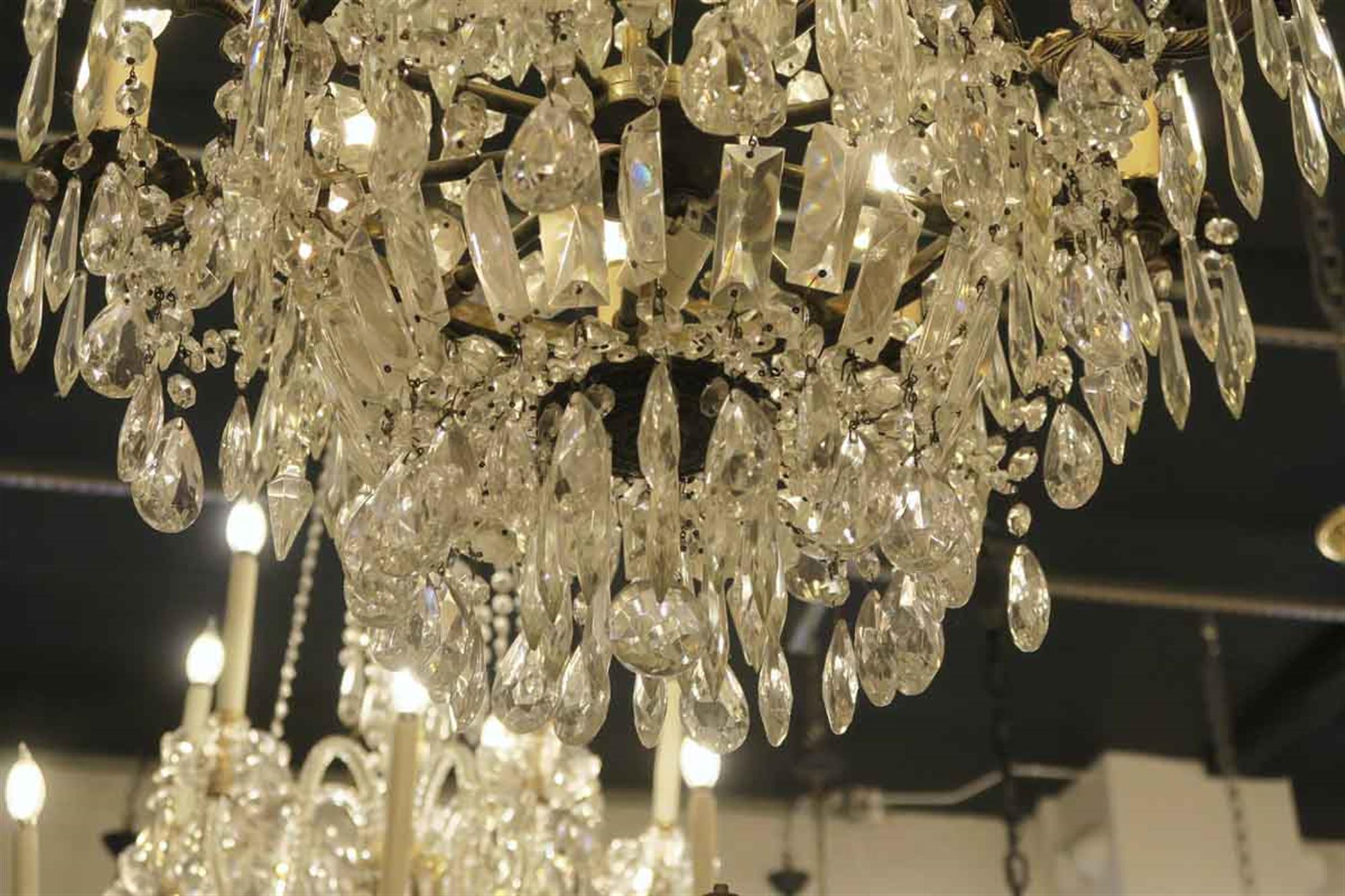1920s Large-Scale Ten-Arm Crystal Chandelier 3