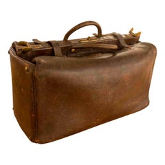 Leder-Koffer-Bank aus den 1920er Jahren mit Original-Wachs-Siegeln und Bronze-Verschlüssen
