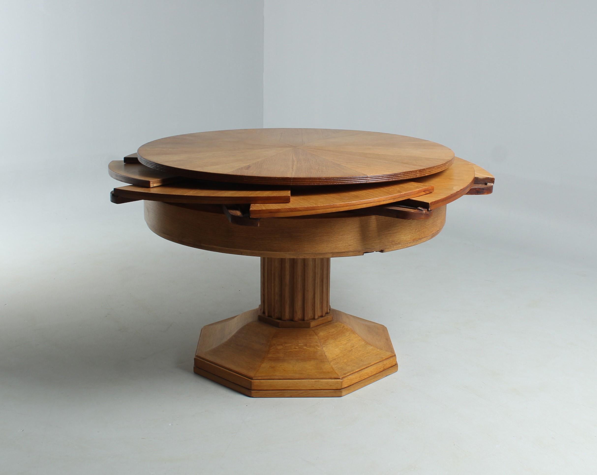 Mesa giratoria Legnica de los años 20, Mesa de comedor extensible de redonda a redonda Alemán