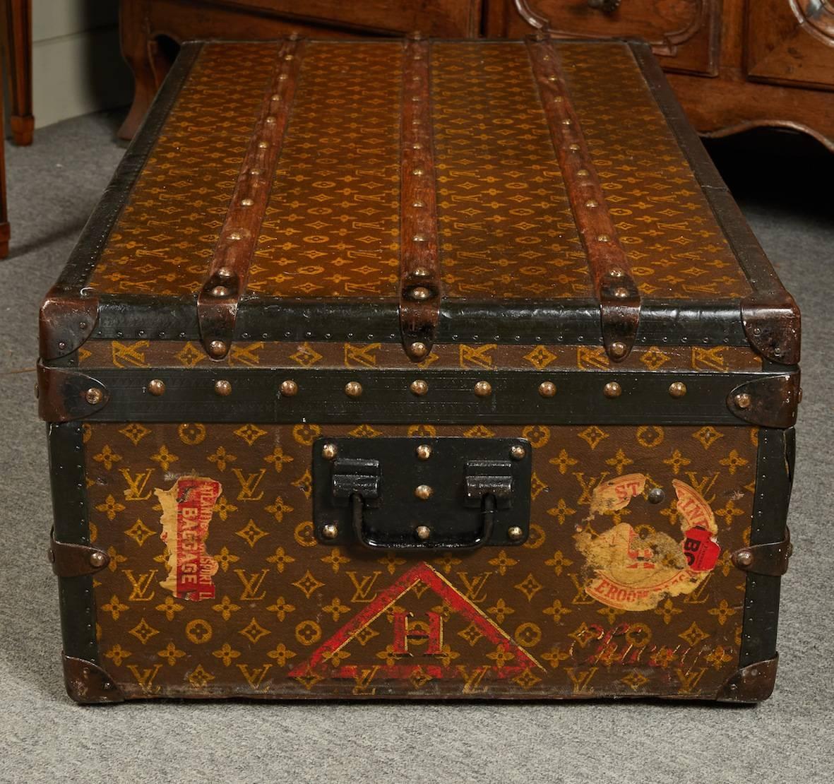 1920s Louis Vuitton Cabin Trunk In Excellent Condition In Montreal, QC