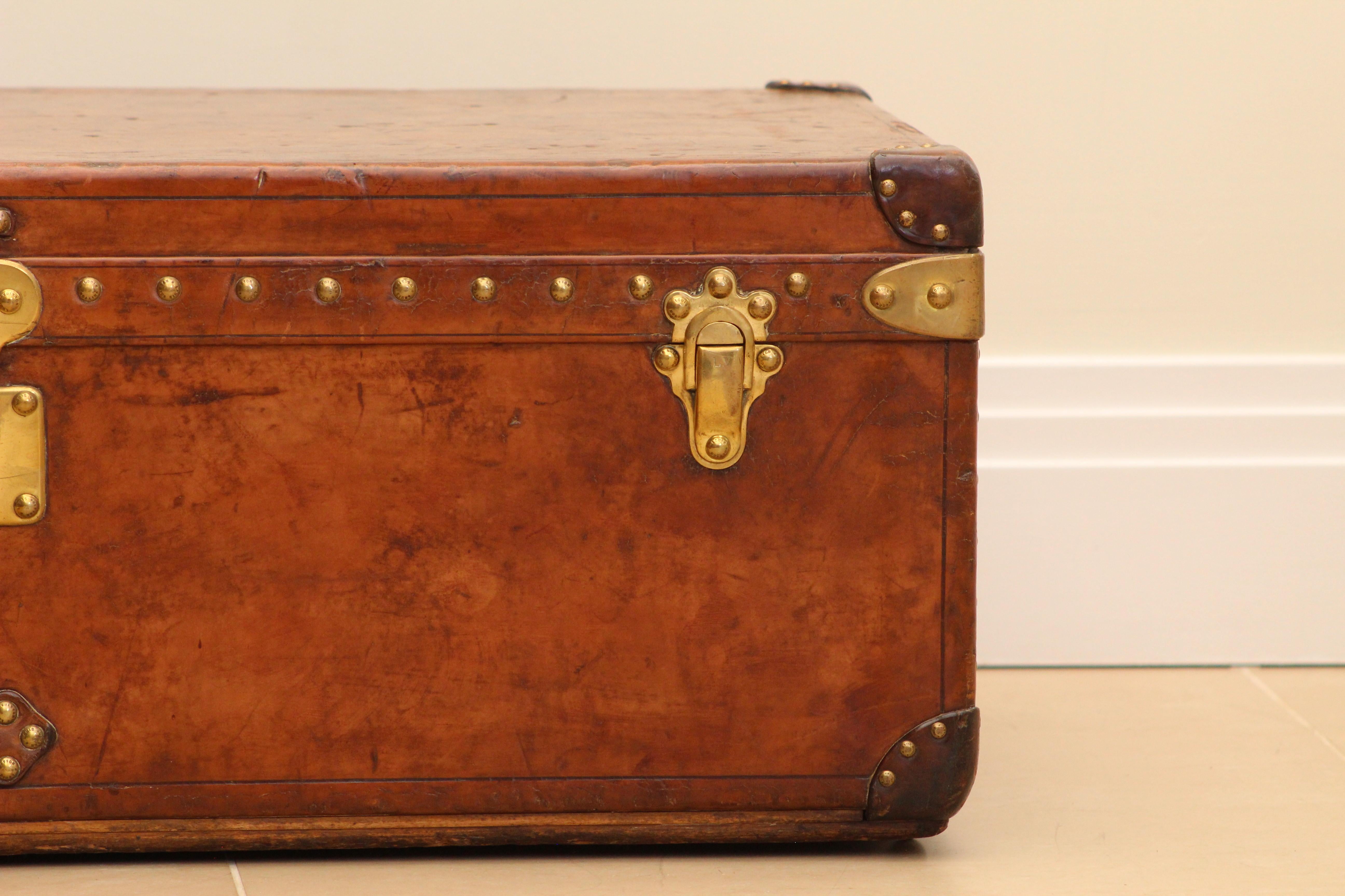 Brown 1920s Louis Vuitton Cowhide Leather Cabin Trunk For Sale