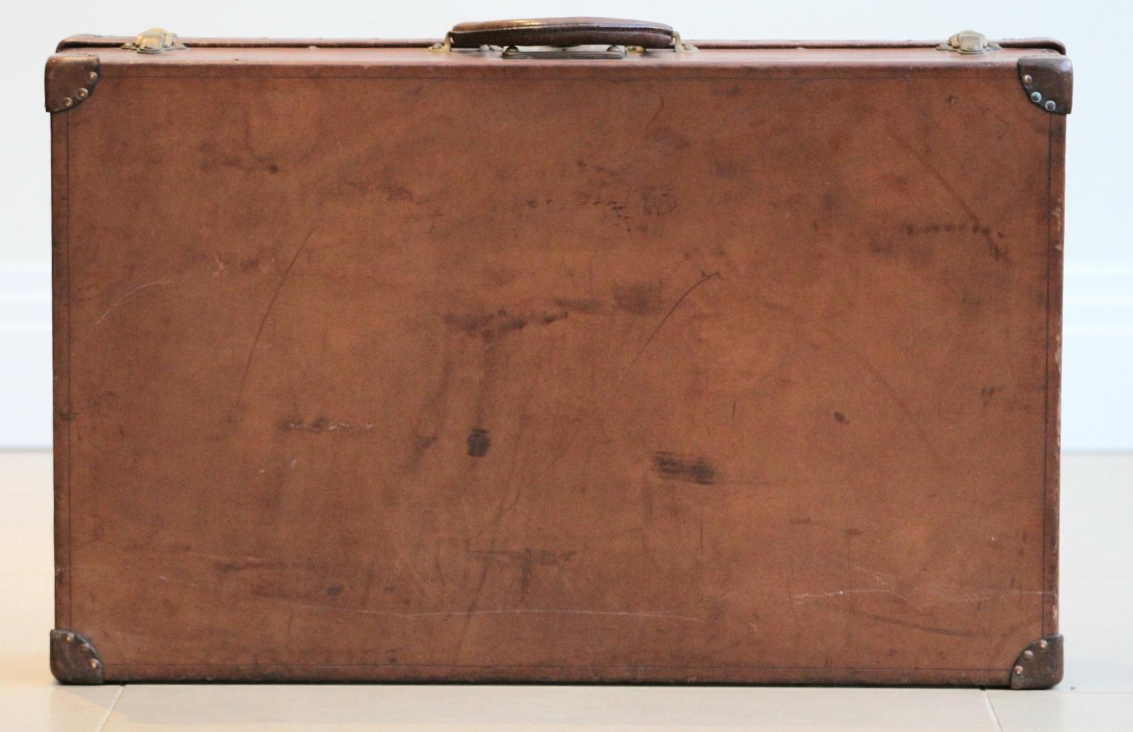1920s Louis Vuitton Leather Case With Royal Provenance and Genuine Cover For Sale 6