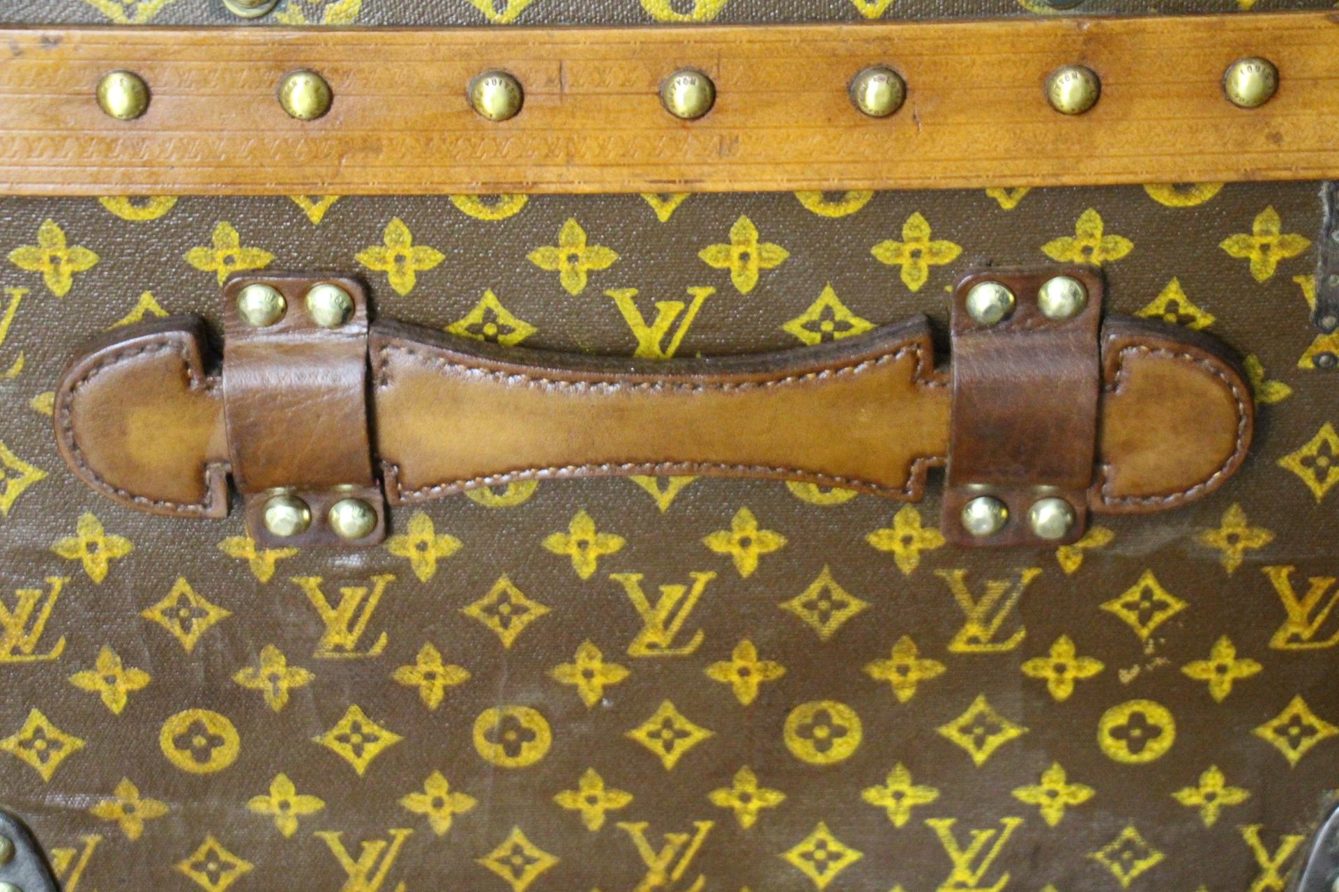 1920's Louis Vuitton Steamer Trunk in Stenciled Monogram, 100 cm Vuitton Trunk 4