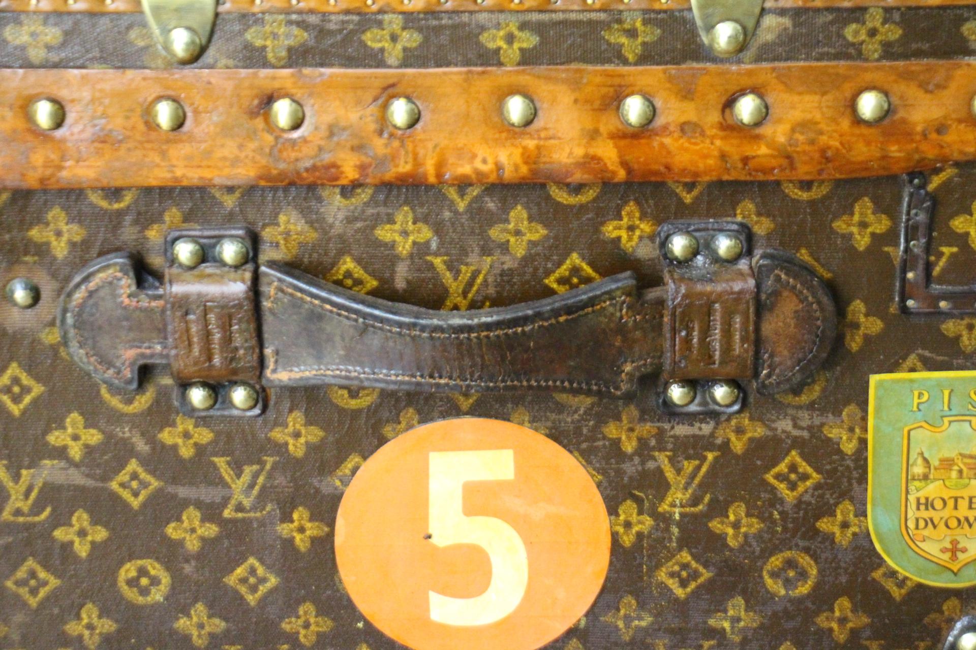 1920's Louis Vuitton Steamer Trunk in Stenciled Monogram, 100 cm Vuitton Trunk 4