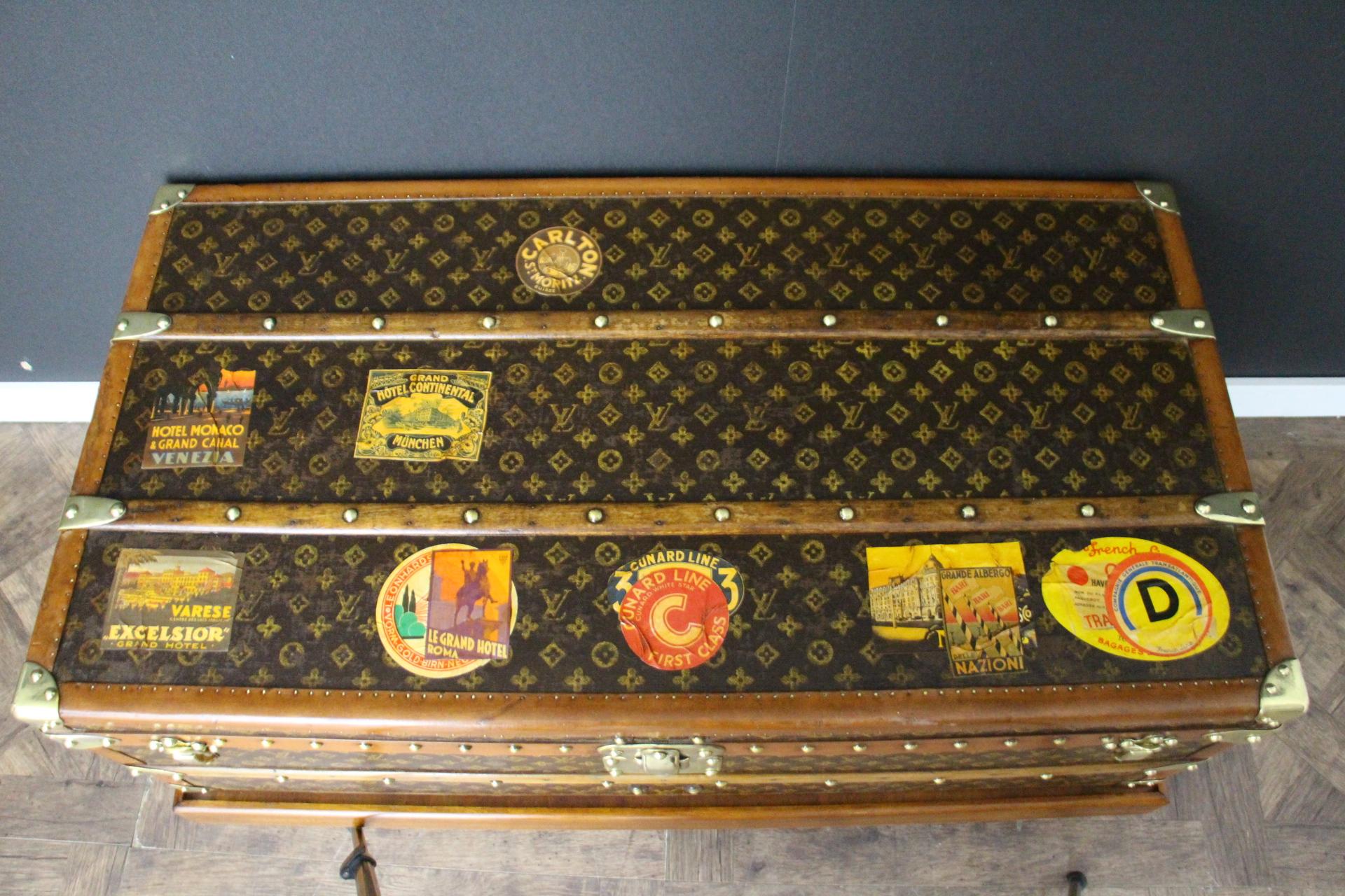 1920's Louis Vuitton Steamer Trunk in Stenciled Monogram, 100 cm Vuitton Trunk 6