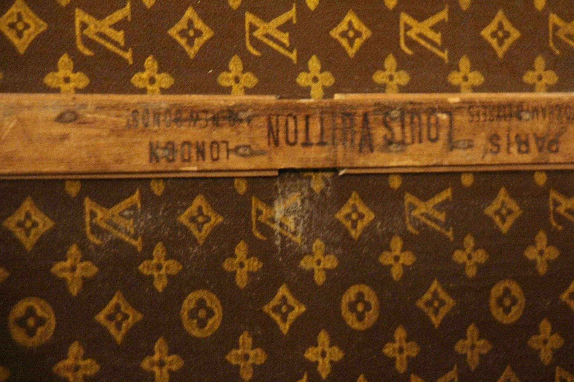 1920's Louis Vuitton Steamer Trunk in Stenciled Monogram, 100 cm Vuitton Trunk 11