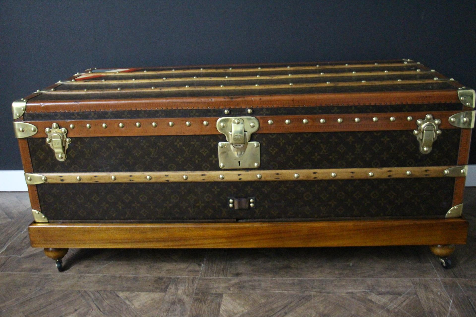 Baule a vapore Louis Vuitton del 1920 con monogram stencil, 110 cm Baule Vuitton In condizioni buone in vendita a Saint-Ouen, FR