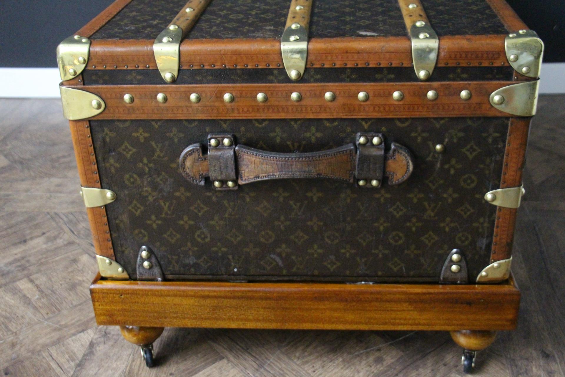 Baule a vapore Louis Vuitton del 1920 con monogram stencil, 110 cm Baule Vuitton in vendita 3