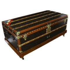 1920's Louis Vuitton Steamer Trunk in Stenciled Monogram, 110 cm Vuitton Trunk
