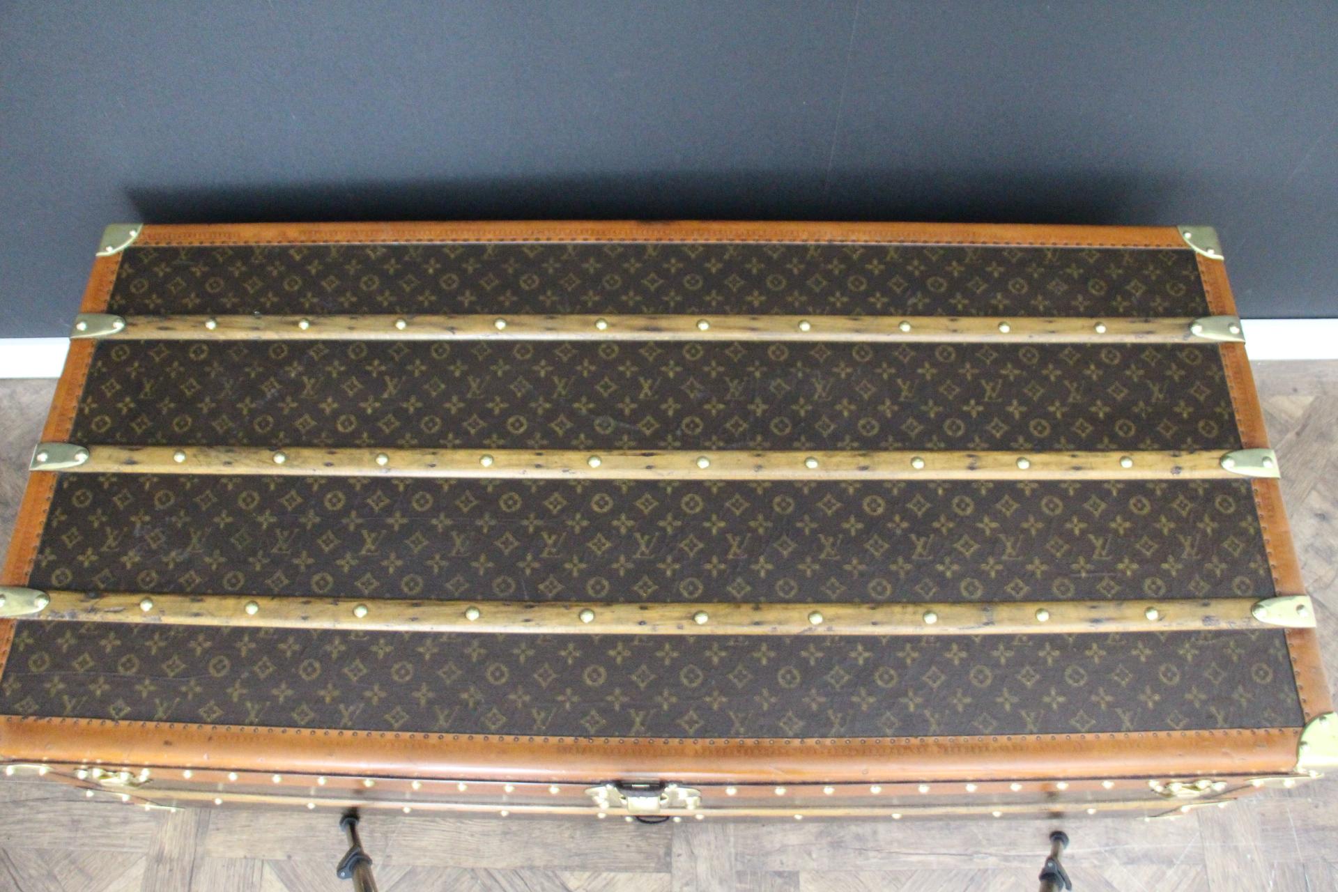 Baule a vapore Louis Vuitton del 1920 con monogram stencil, 120 cm Baule Vuitton in vendita 5