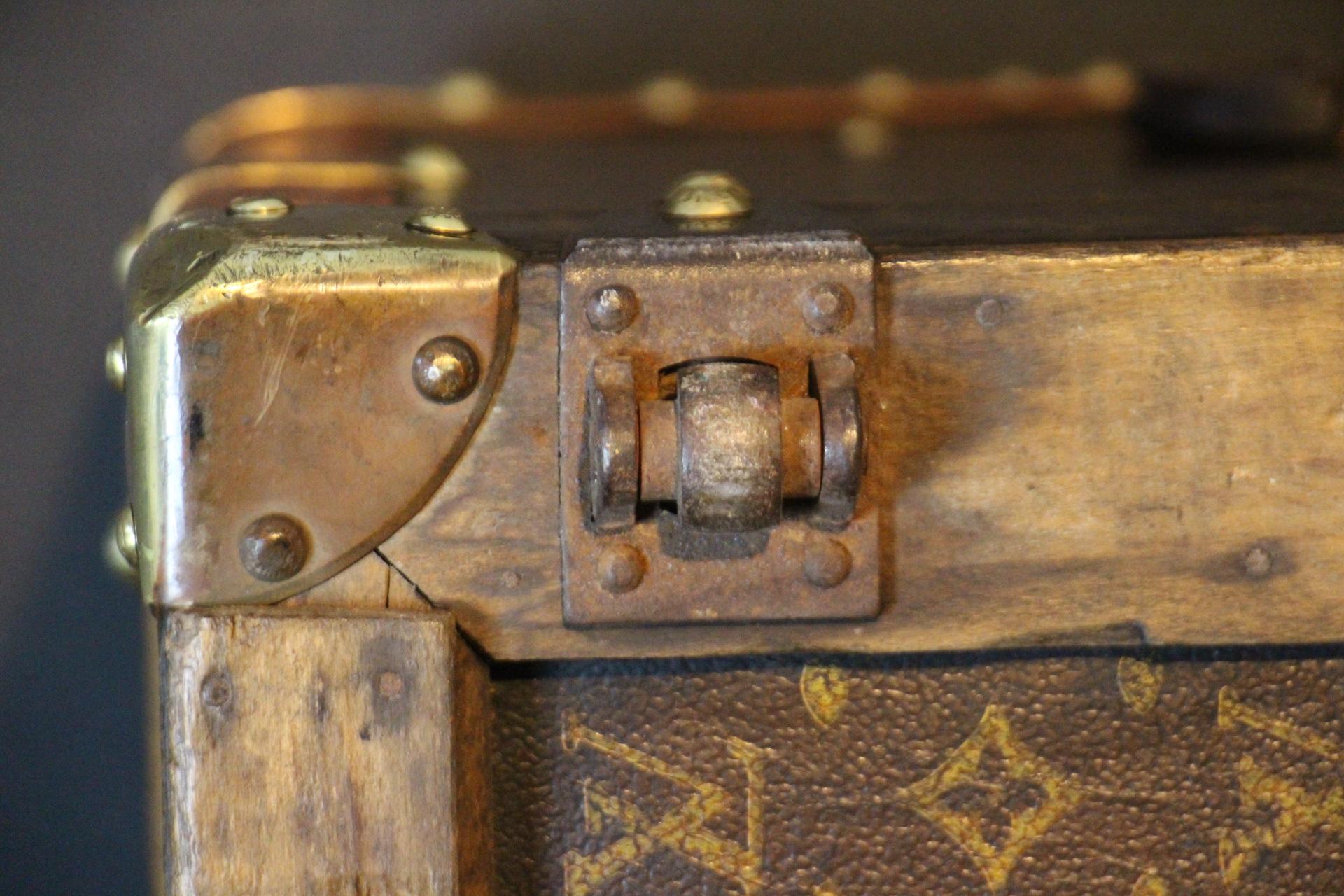Baule a vapore Louis Vuitton del 1920 con monogram stencil, 120 cm Baule Vuitton in vendita 12