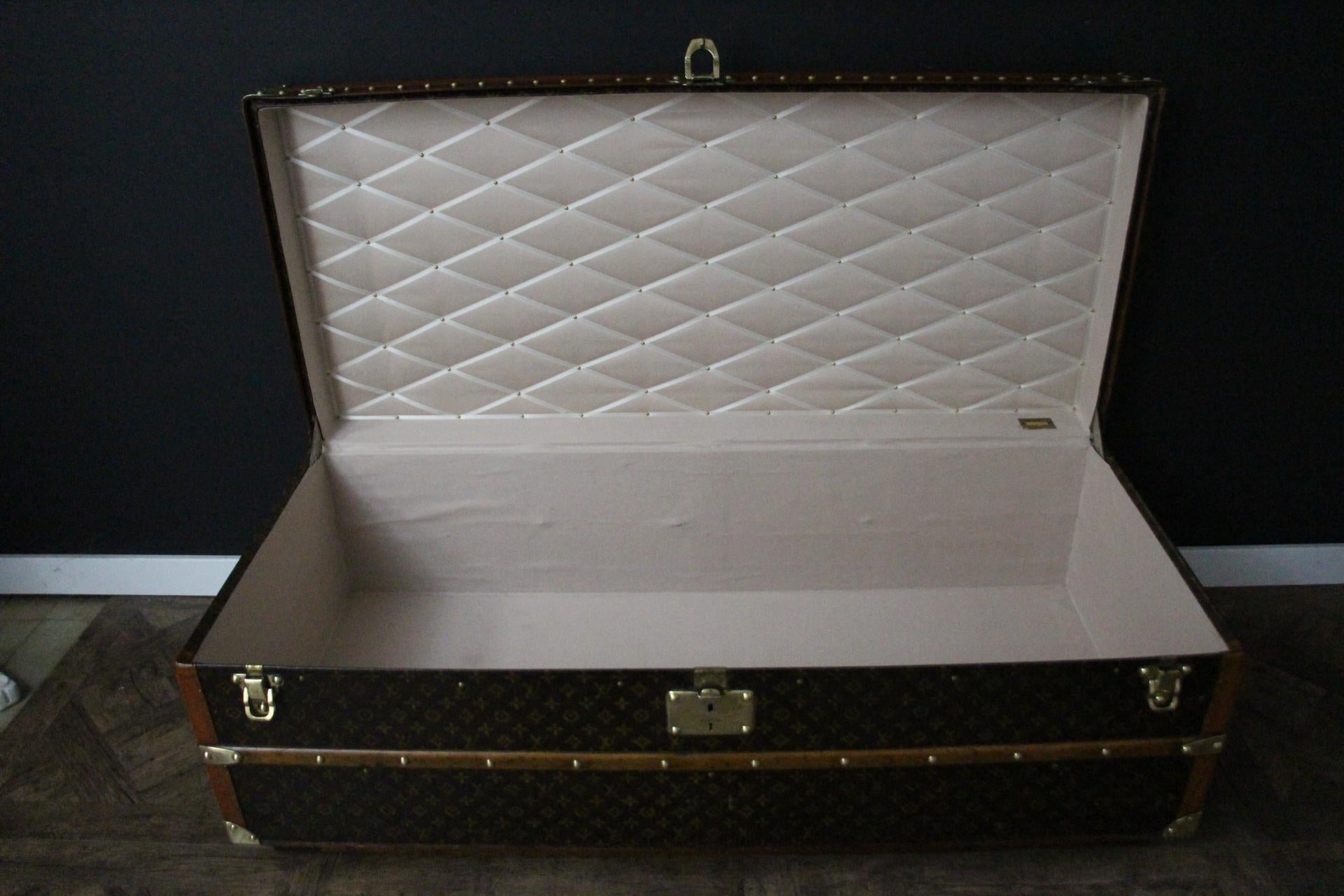 Baule a vapore Louis Vuitton del 1920 con monogram stencil, 130 cm Baule Vuitton in vendita 6