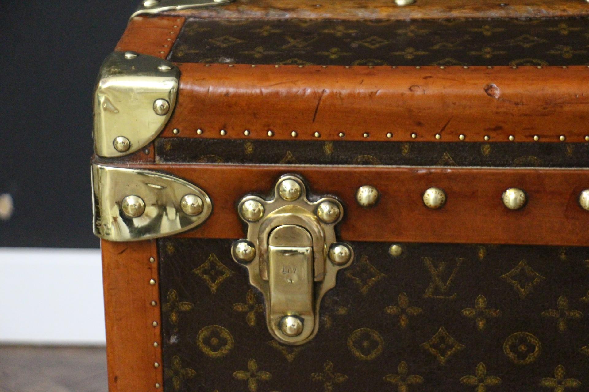 Baule a vapore Louis Vuitton del 1920 con monogram stencil, 130 cm Baule Vuitton In condizioni buone in vendita a Saint-Ouen, FR