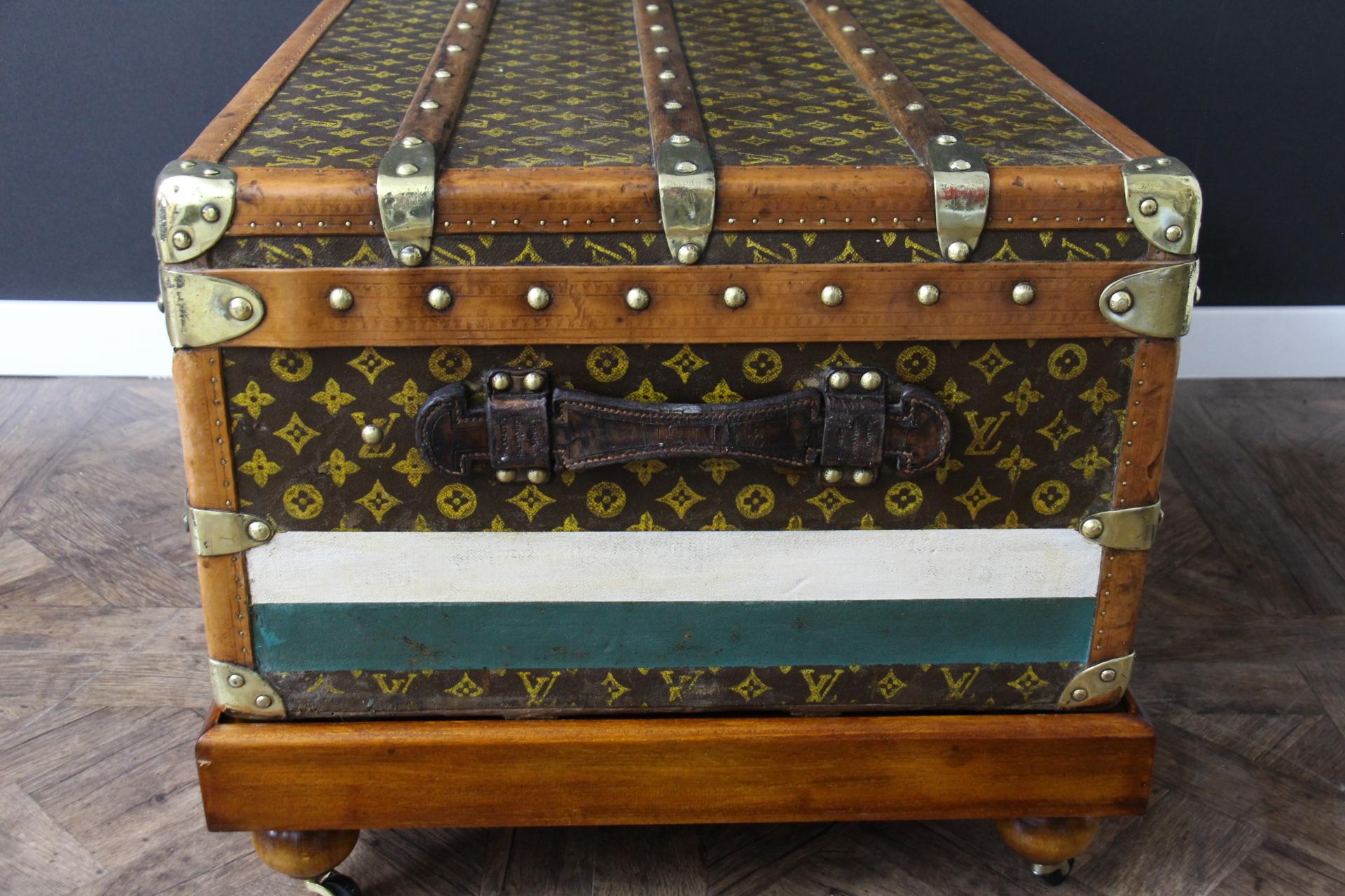 1920's Louis Vuitton Steamer Trunk in Stenciled Monogram, 90 cm Vuitton Trunk For Sale 5