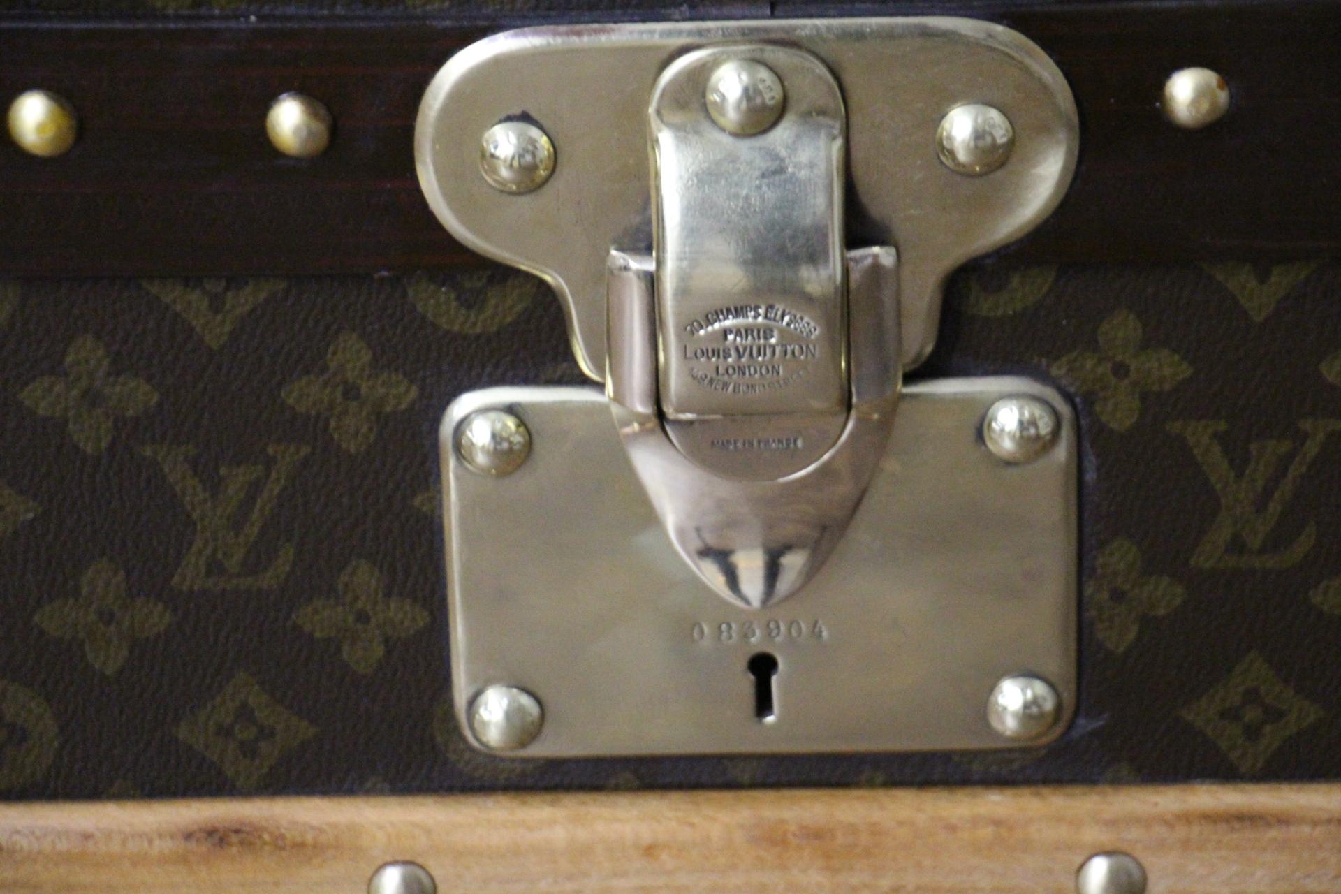 Malle à vapeur Louis Vuitton des années 1920 avec monogramme poinçonné, 90 cm Bon état - En vente à Saint-Ouen, FR