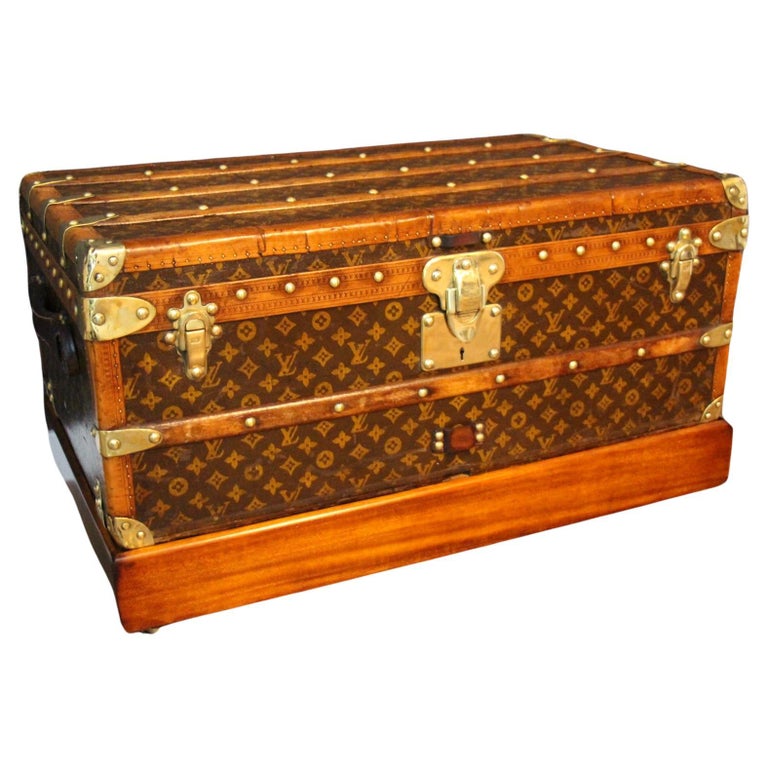 1900s Louis Vuitton Damier coffee table side trunk - Pinth Vintage Luggage