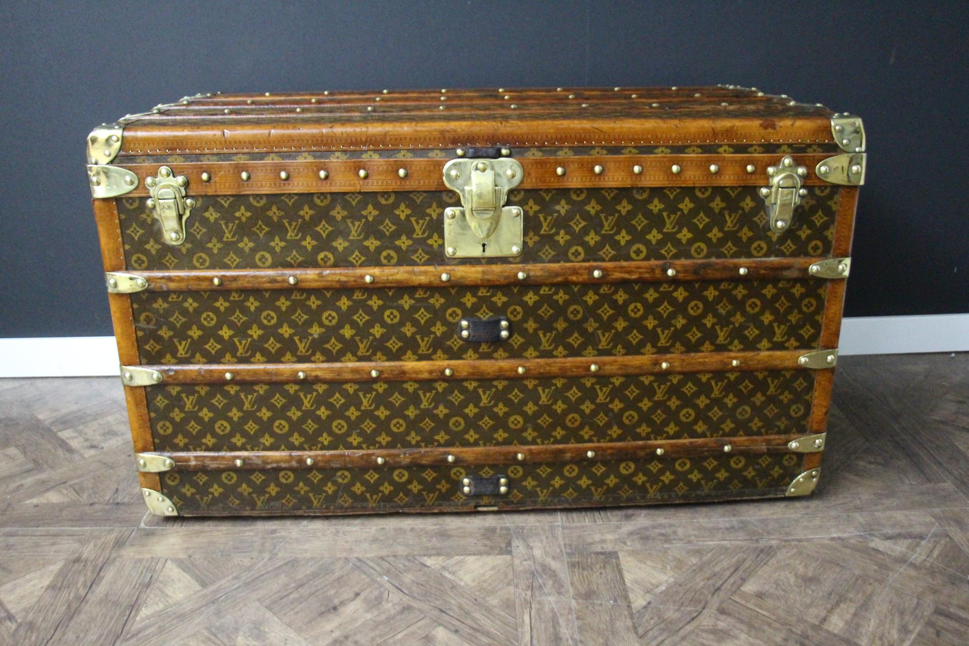 Malle Louis Vuitton des années 1920 avec monogramme, Malle à vapeur Louis Vuitton 100 cm en vente 1