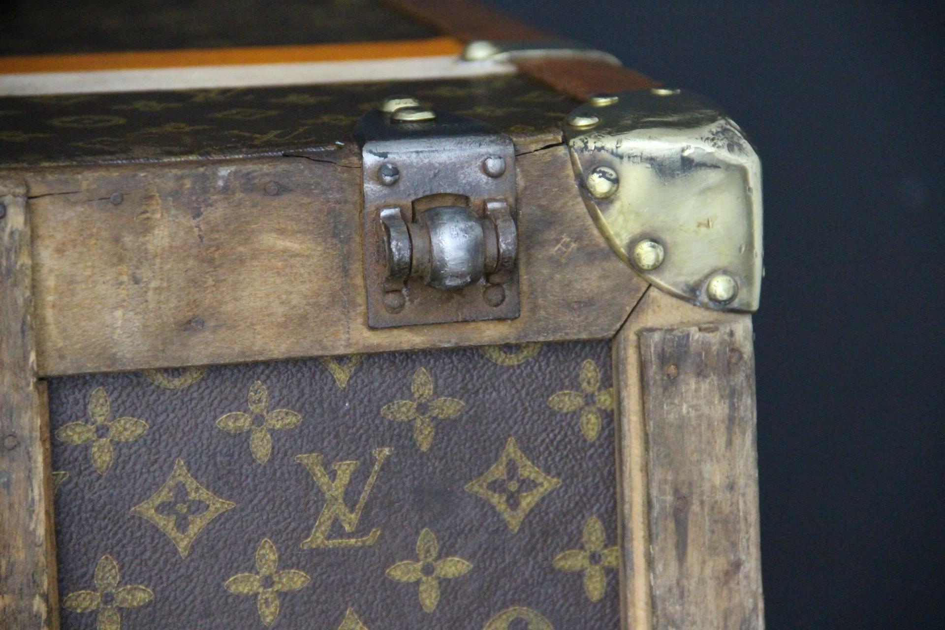 1920's Louis Vuitton Trunk in Monogram, Louis Vuitton Steamer Trunk 110 cm in vendita 12