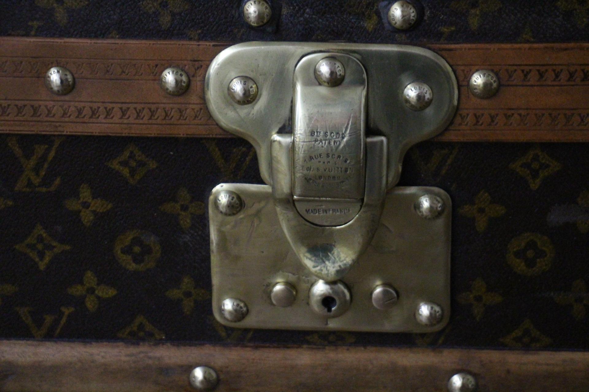 Inizio XX secolo Baule Louis Vuitton del 1920 in Monogram, Baule a vapore Louis Vuitton 110 cm in vendita