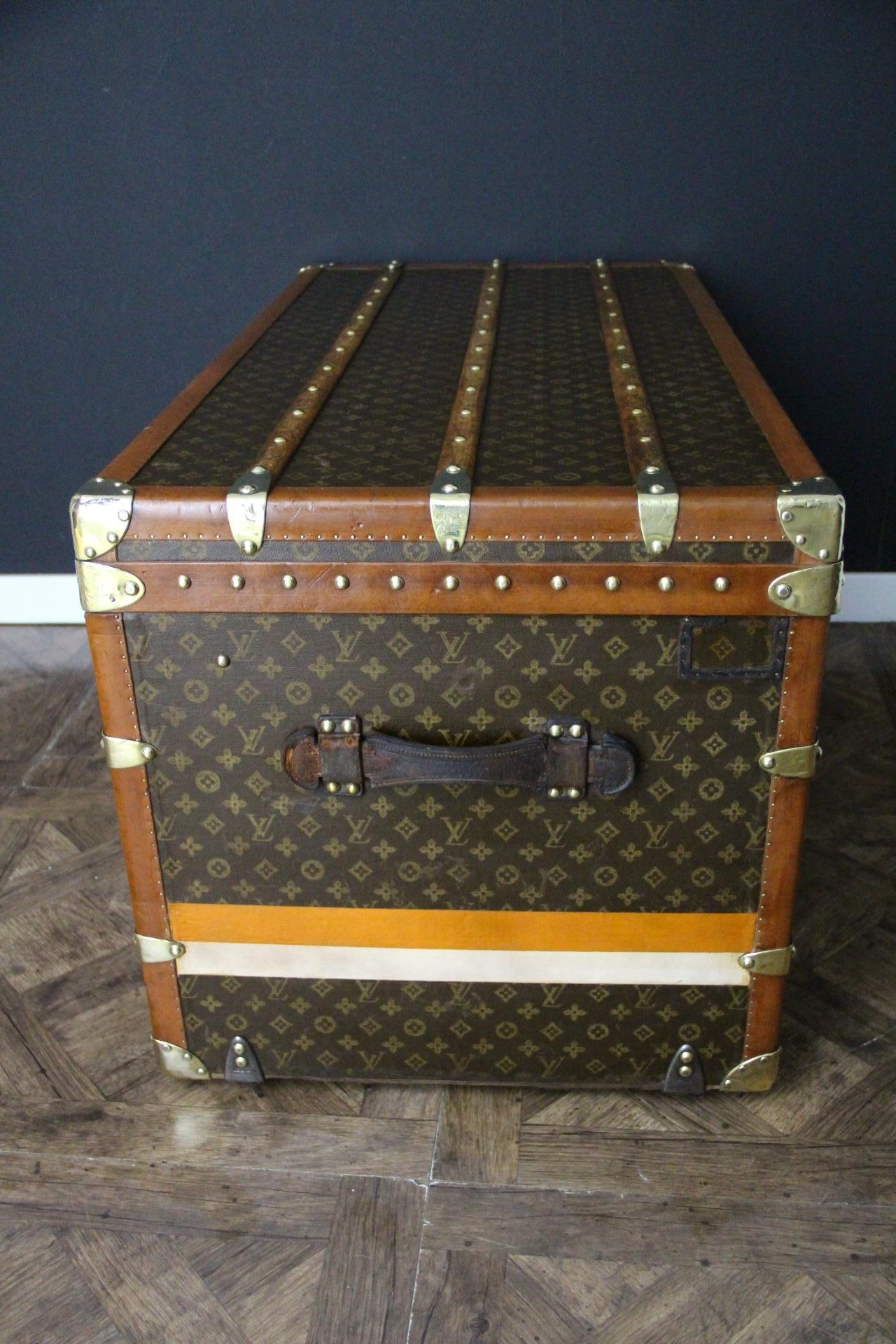 1920's Louis Vuitton Trunk in Monogram, Louis Vuitton Steamer Trunk 110 cm in vendita 3