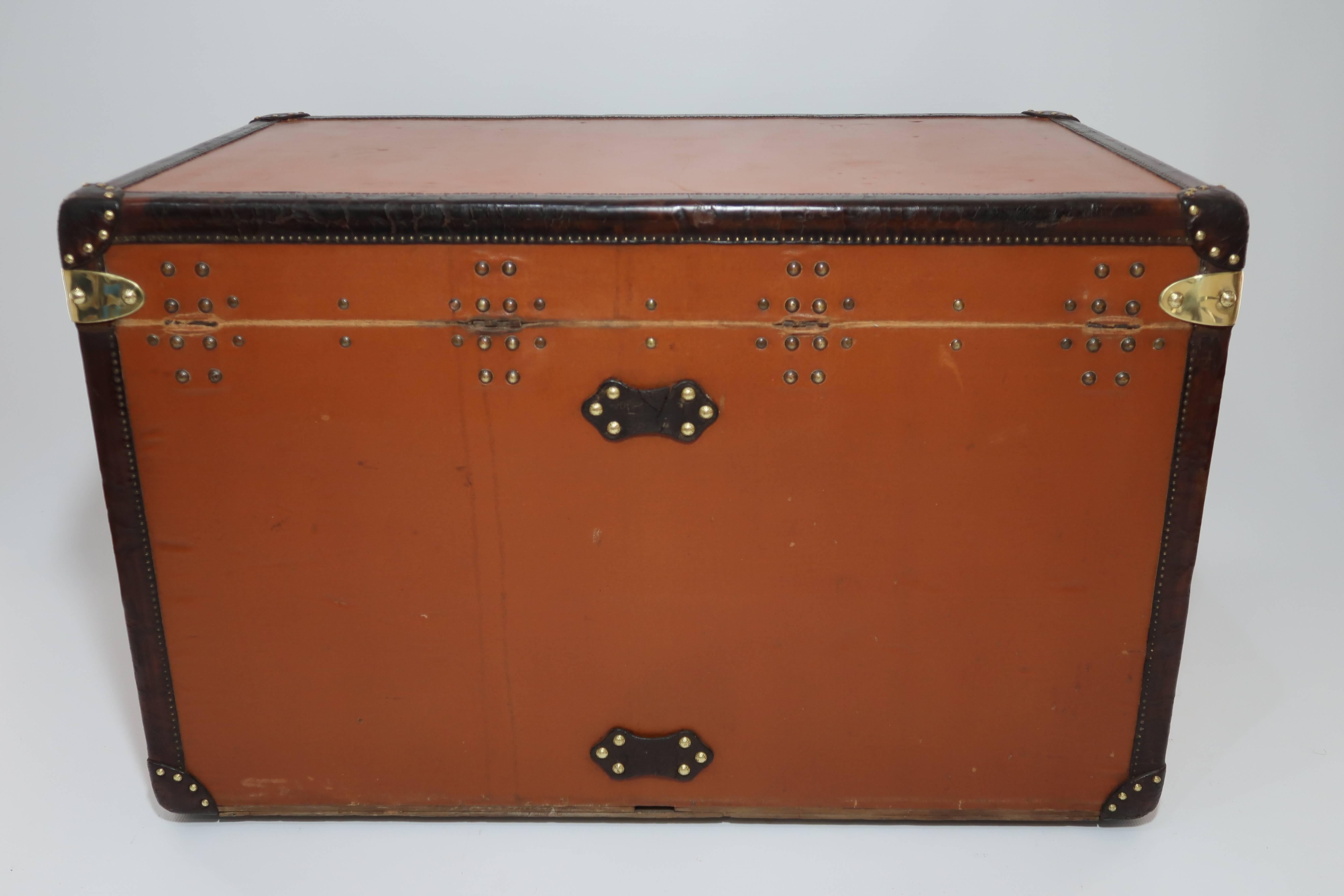 1920s Louis Vuitton Vuittonite Courier Trunk In Excellent Condition For Sale In London, GB
