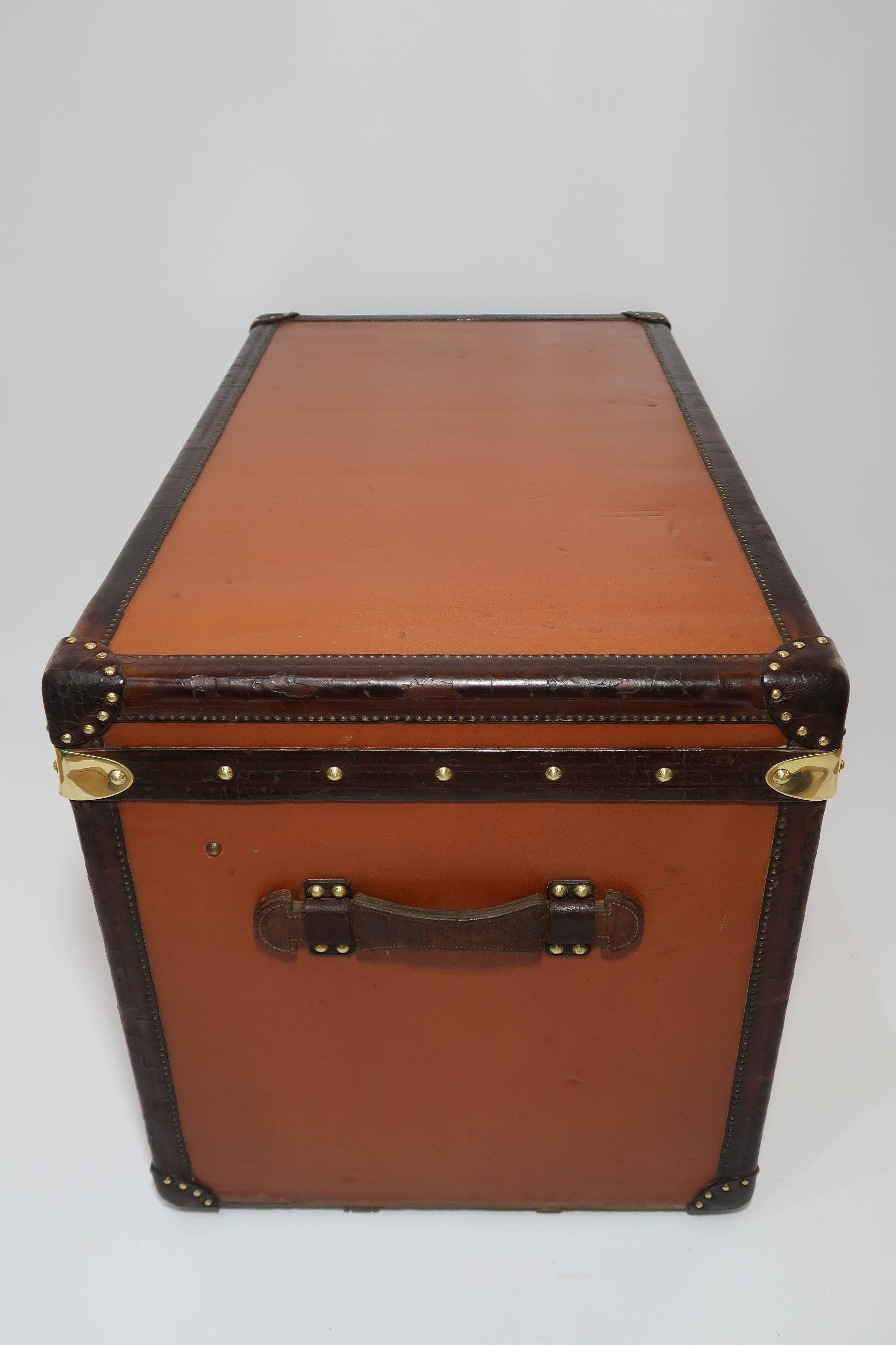 Early 20th Century 1920s Louis Vuitton Vuittonite Courier Trunk For Sale