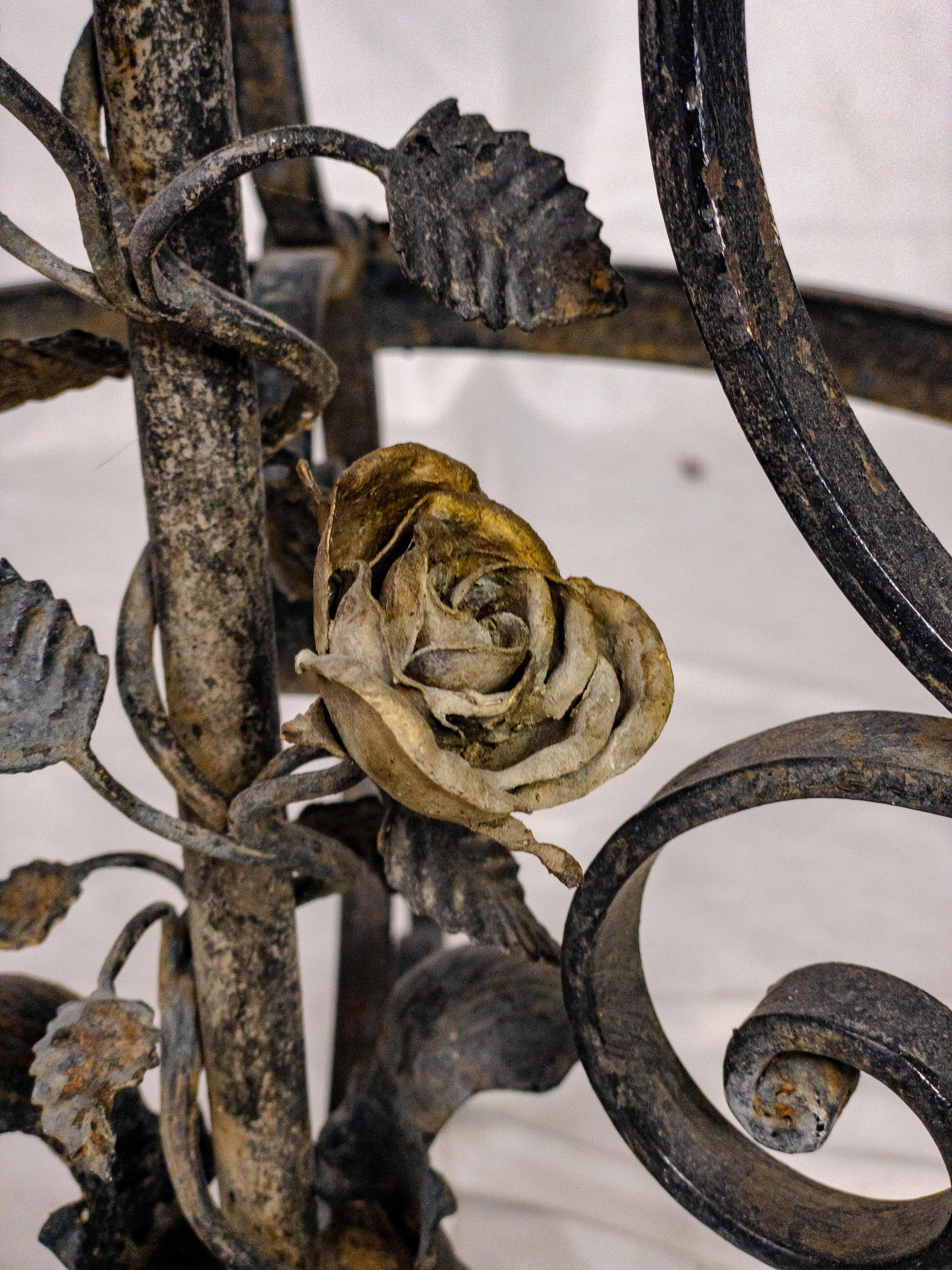 1920’s Louis XV Style French Plant Stand In Good Condition In Houston, TX