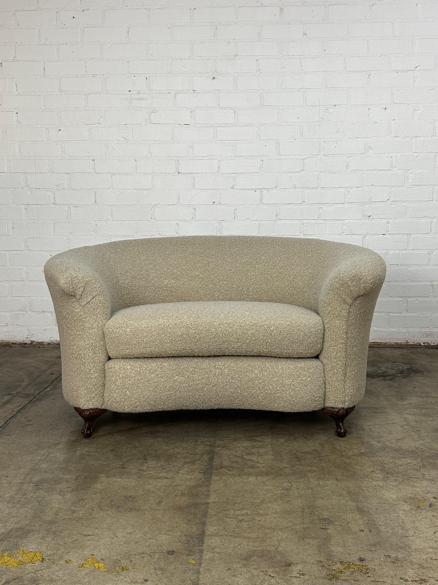 1920s loveseat in wool boucle For Sale 6