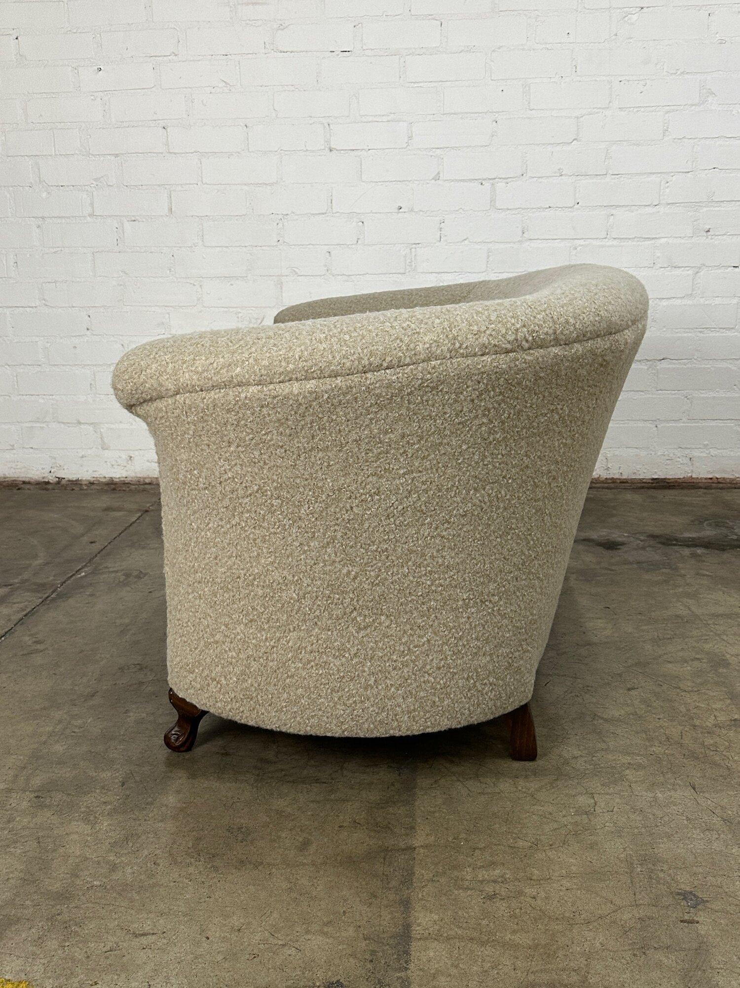 1920s loveseat in wool boucle For Sale 1
