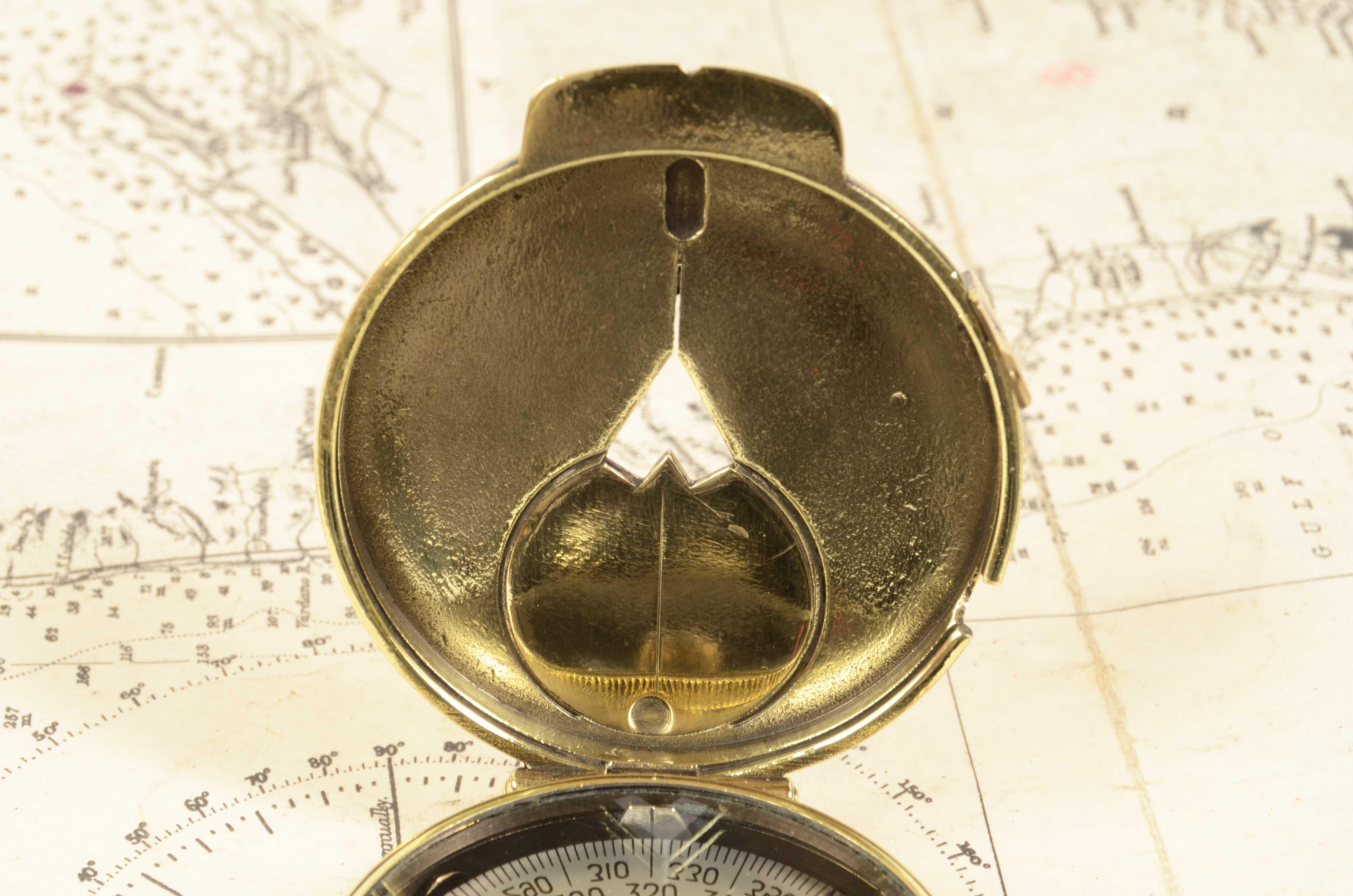 1920s Magnetic Brass Pocket Compass U.S Engineer Corps Antique Suveryor Tool 6