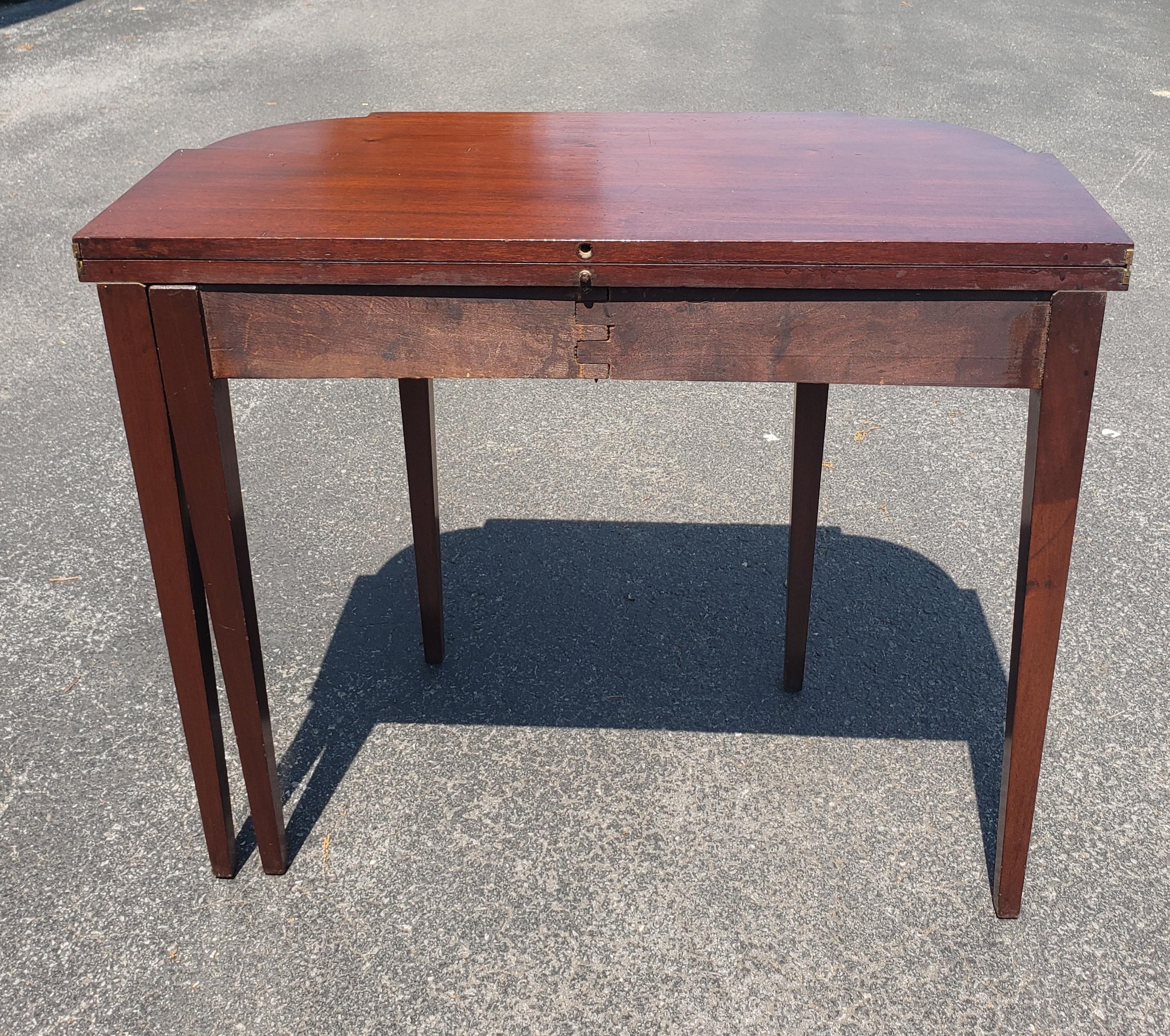 1920s Mahogany and Satinwood Inlaid Federal Style Fold-Top Console or Card Table For Sale 2