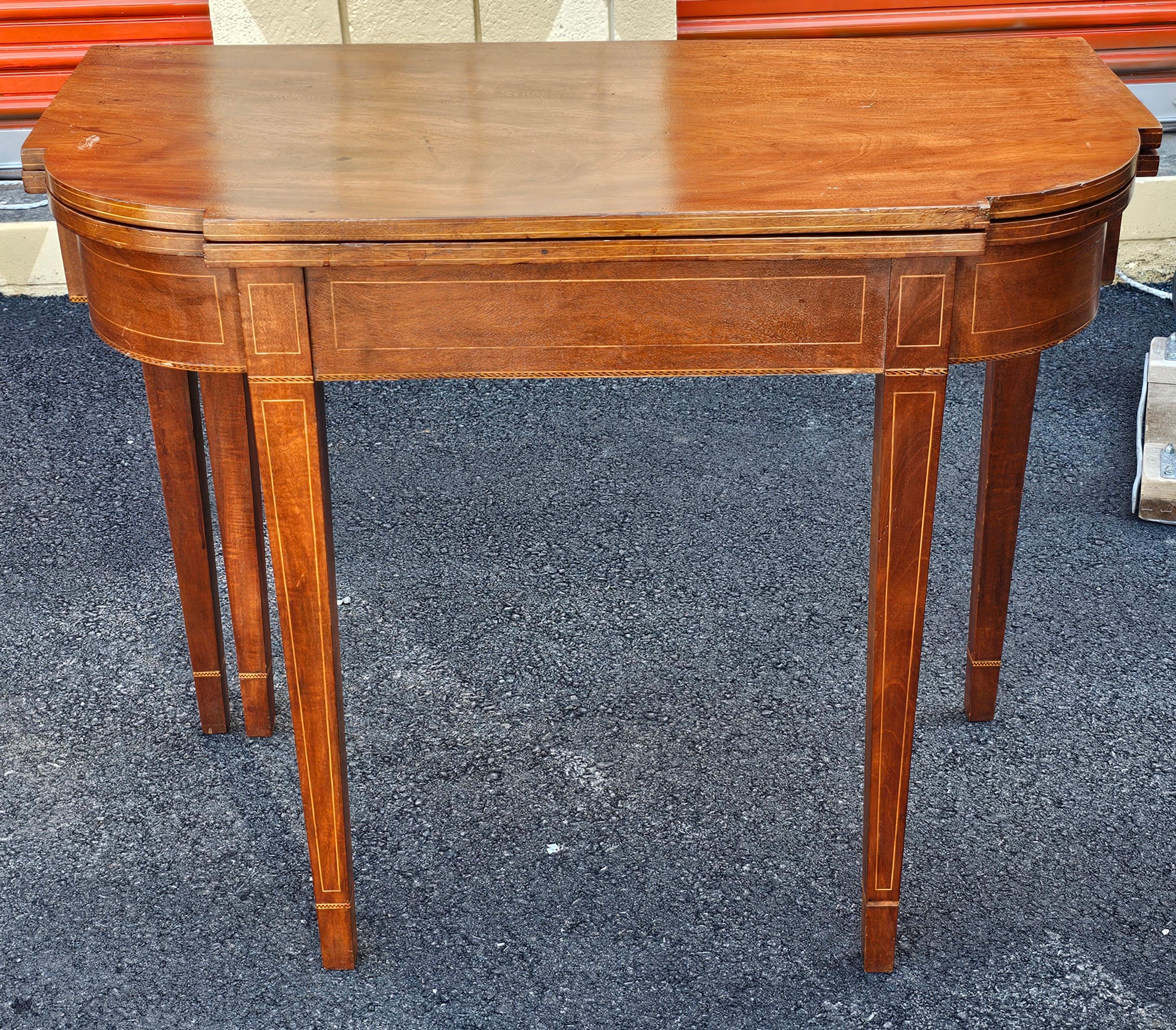 1920s Mahogany and Satinwood Inlaid Federal Style Fold-Top Console or Game Table For Sale 2