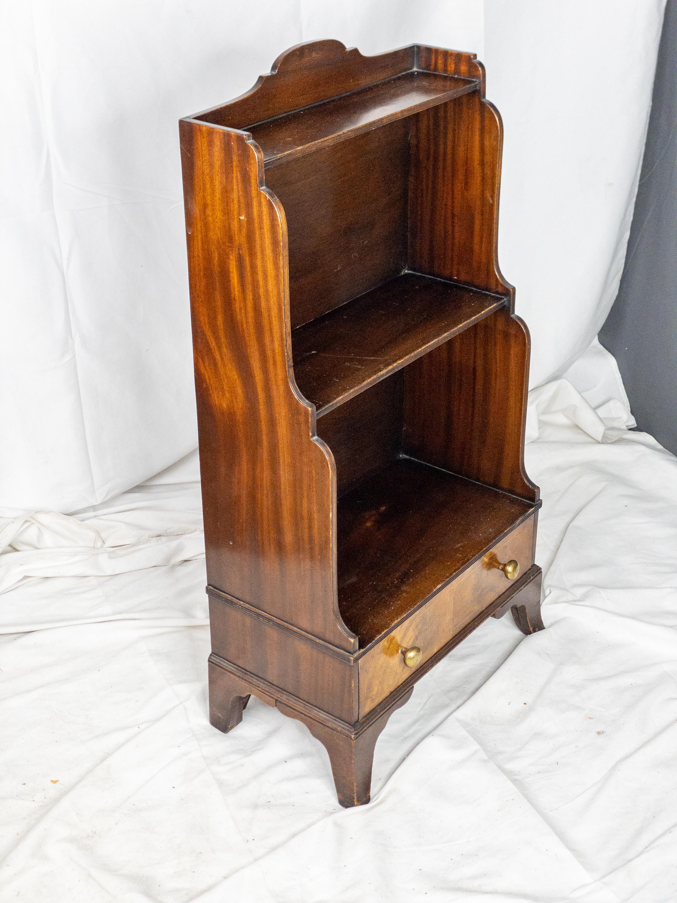 Early 20th Century 1920's Mahogany Waterfall Bookcase For Sale
