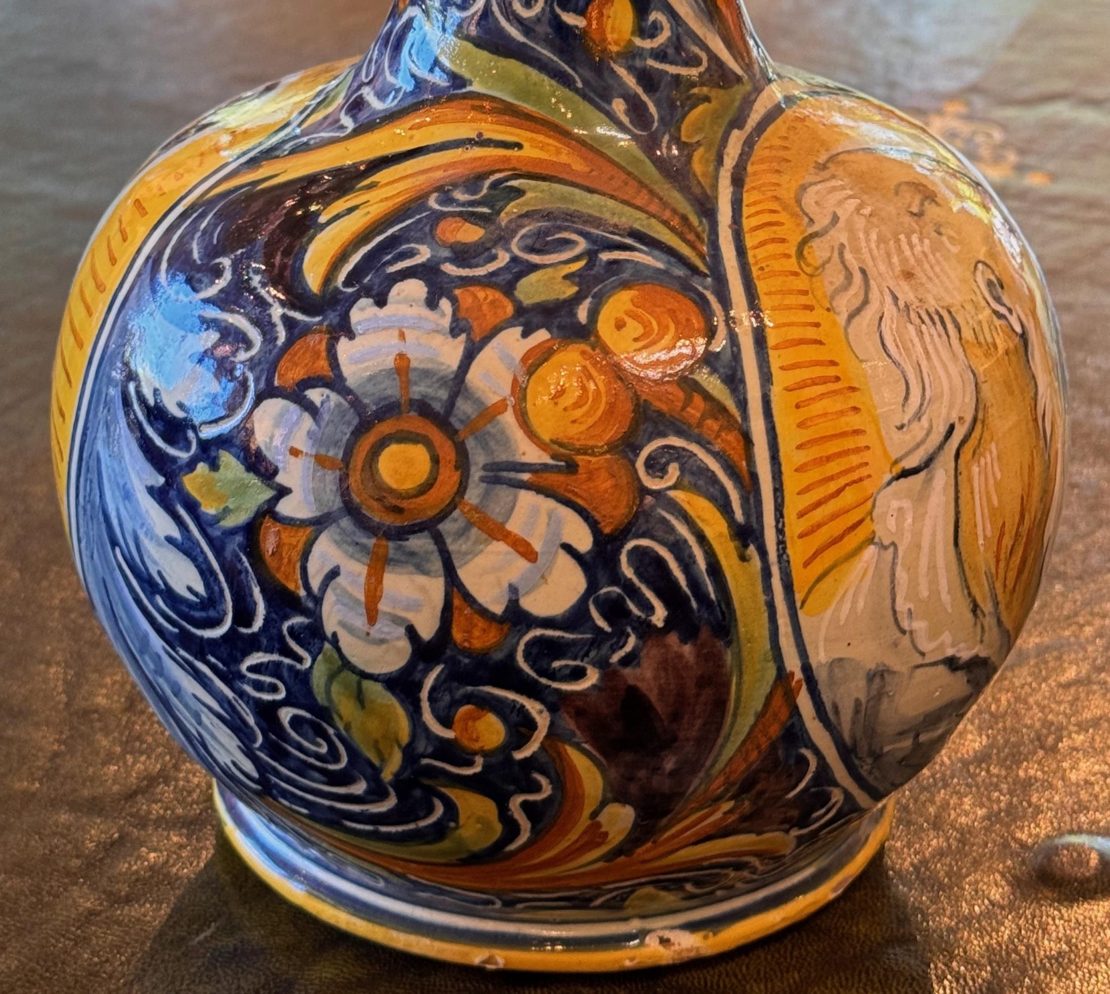 Italiano Vaso in ceramica maiolicata degli anni '20 in vendita