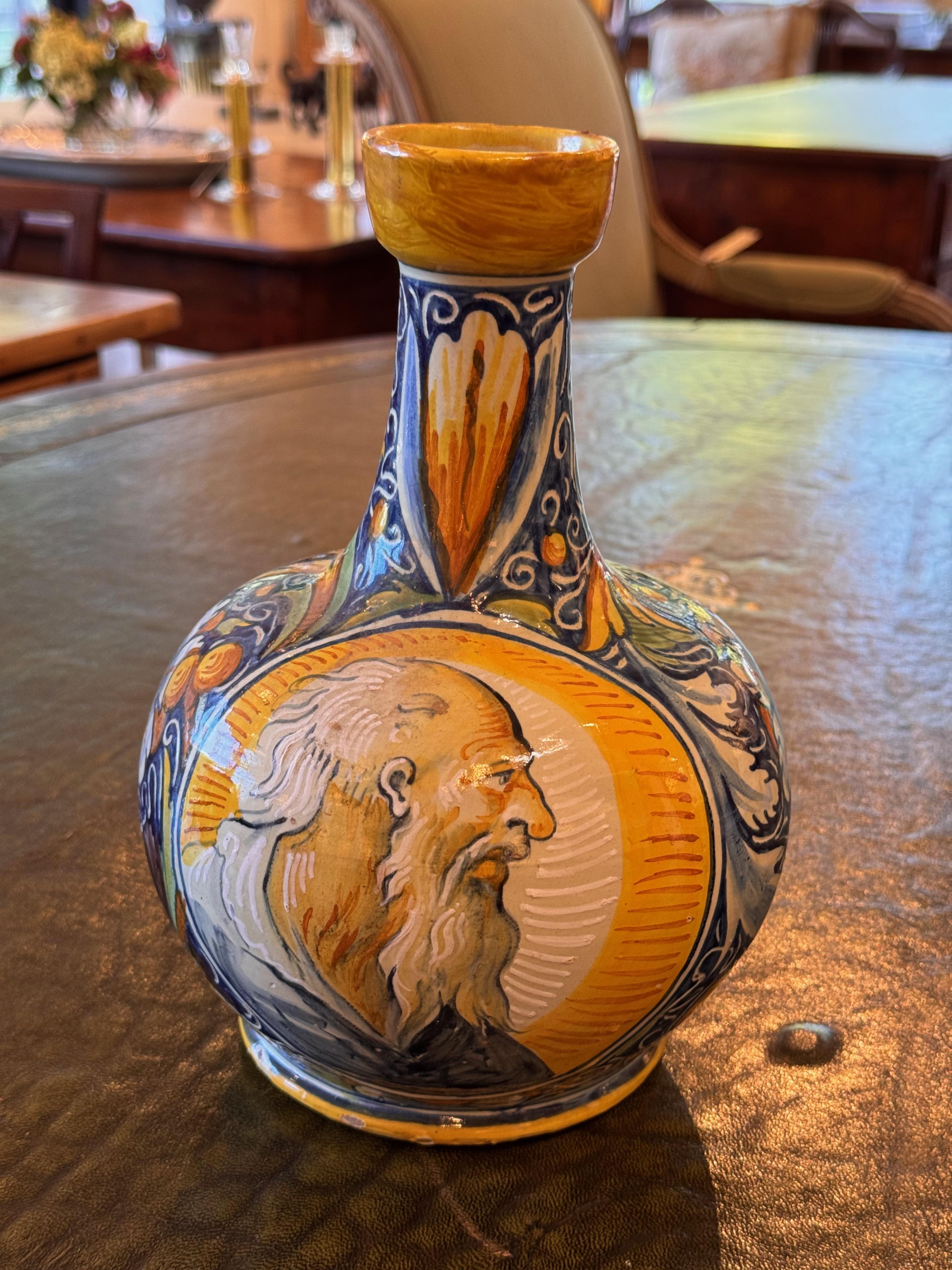 Vaso in ceramica maiolicata degli anni '20 In condizioni buone in vendita a Charlottesville, VA
