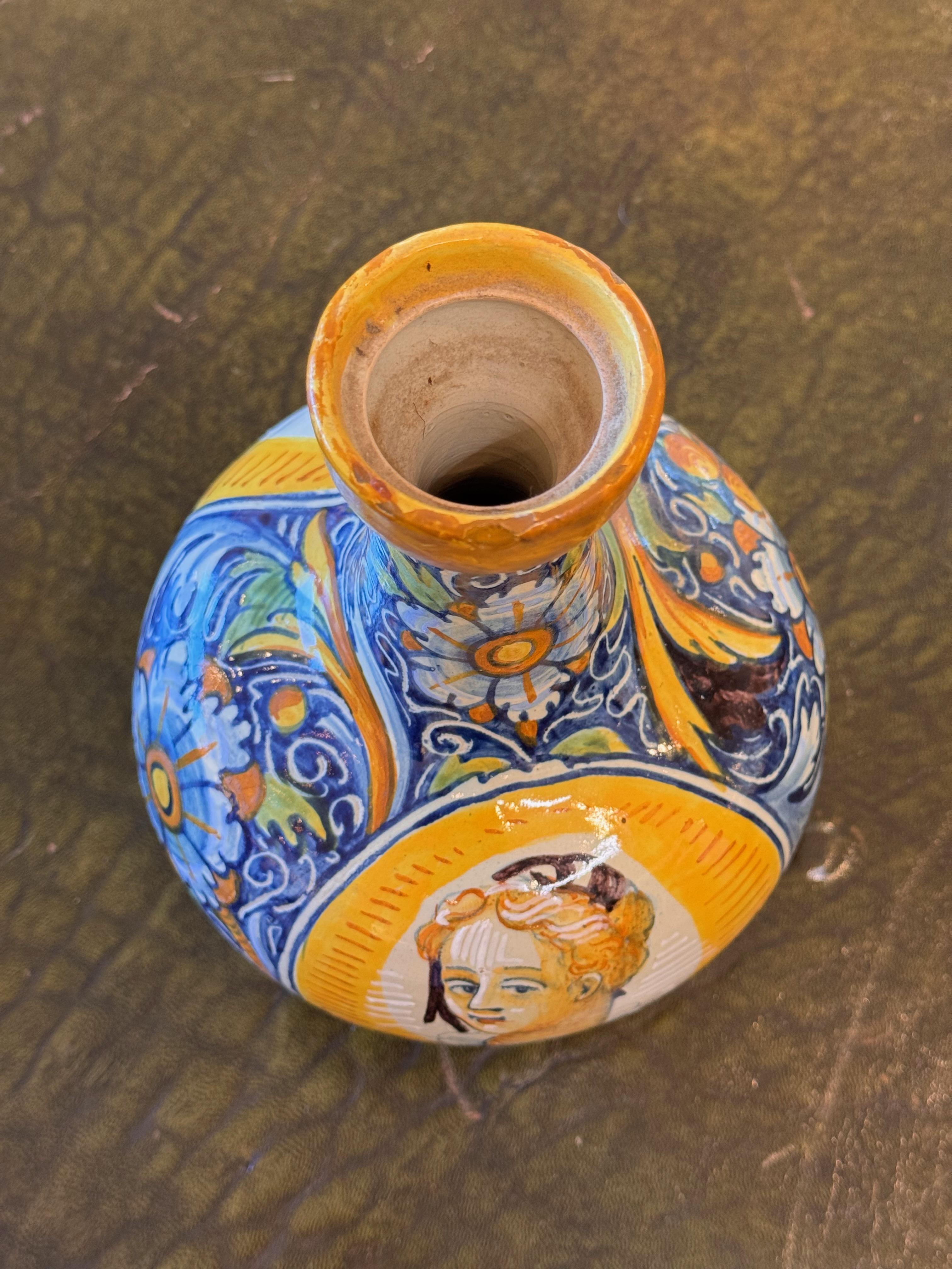 Ceramica Vaso in ceramica maiolicata degli anni '20 in vendita
