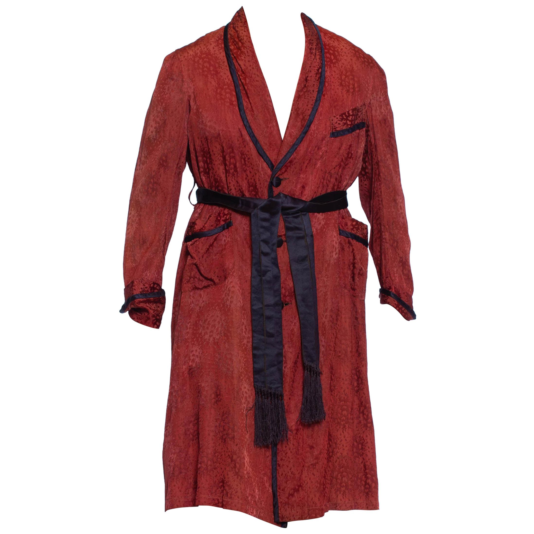 1920S Maroon Silk Jaquard Antique Mens Robe
