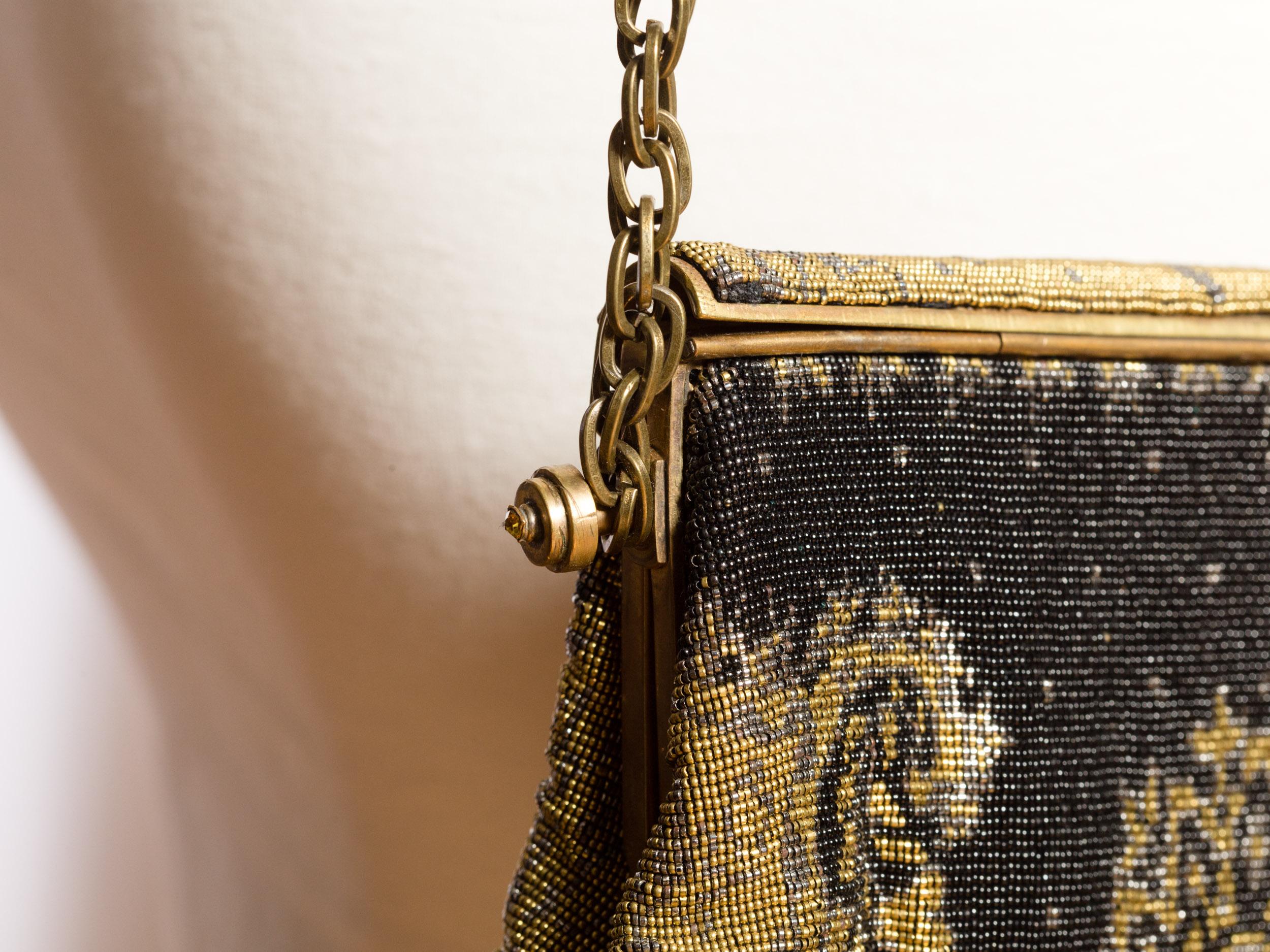 1920S Metal Bag With Black Crystals & Crossbody In Excellent Condition For Sale In New York, NY