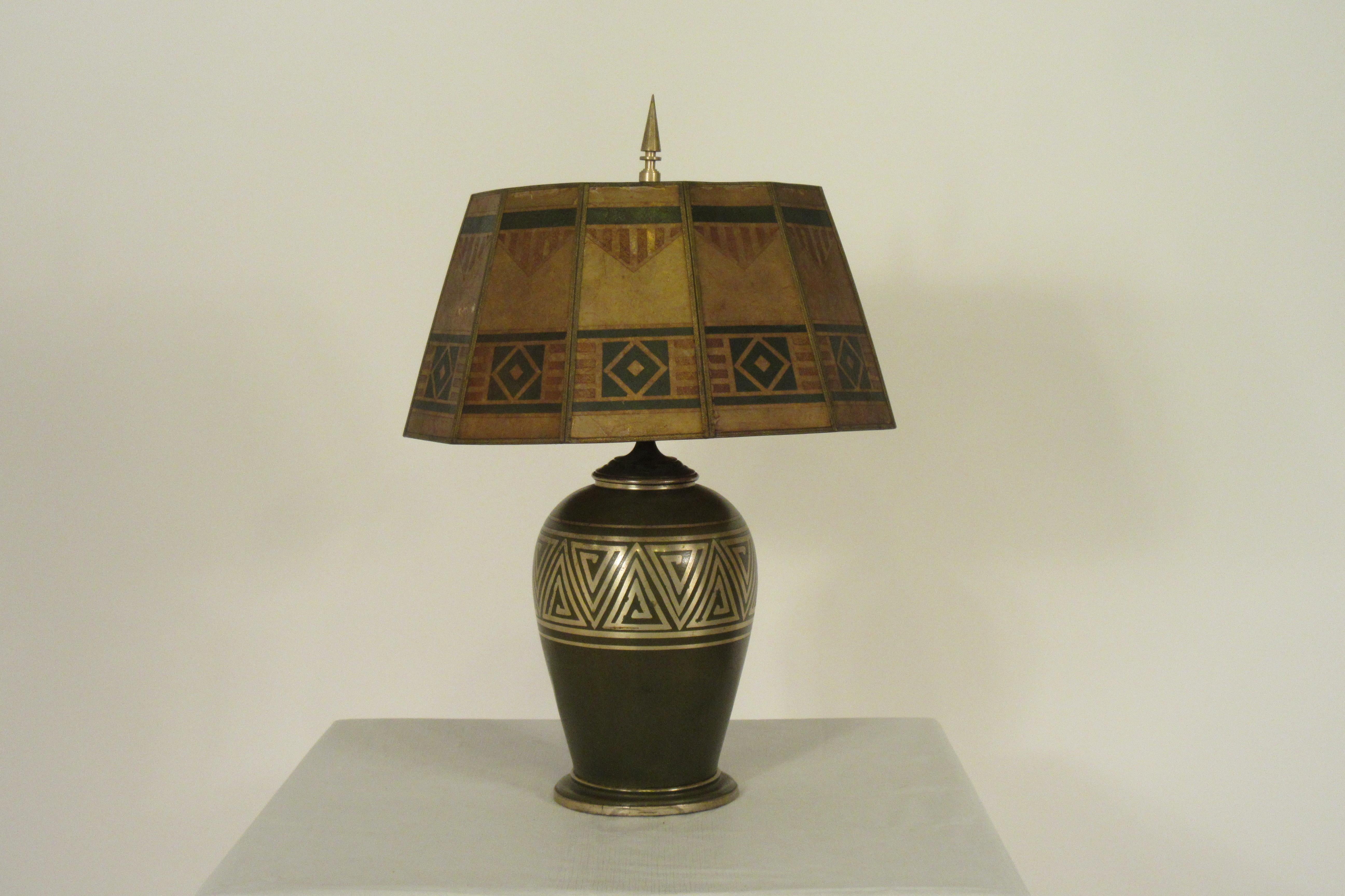 1920s Arts & Crafts mica shade lamp by L’Autum.