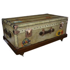 1920er Moynat-Truhe  In Beige Vellum, 100 cm Moynat Steamer Trunk, Moynat Trunk