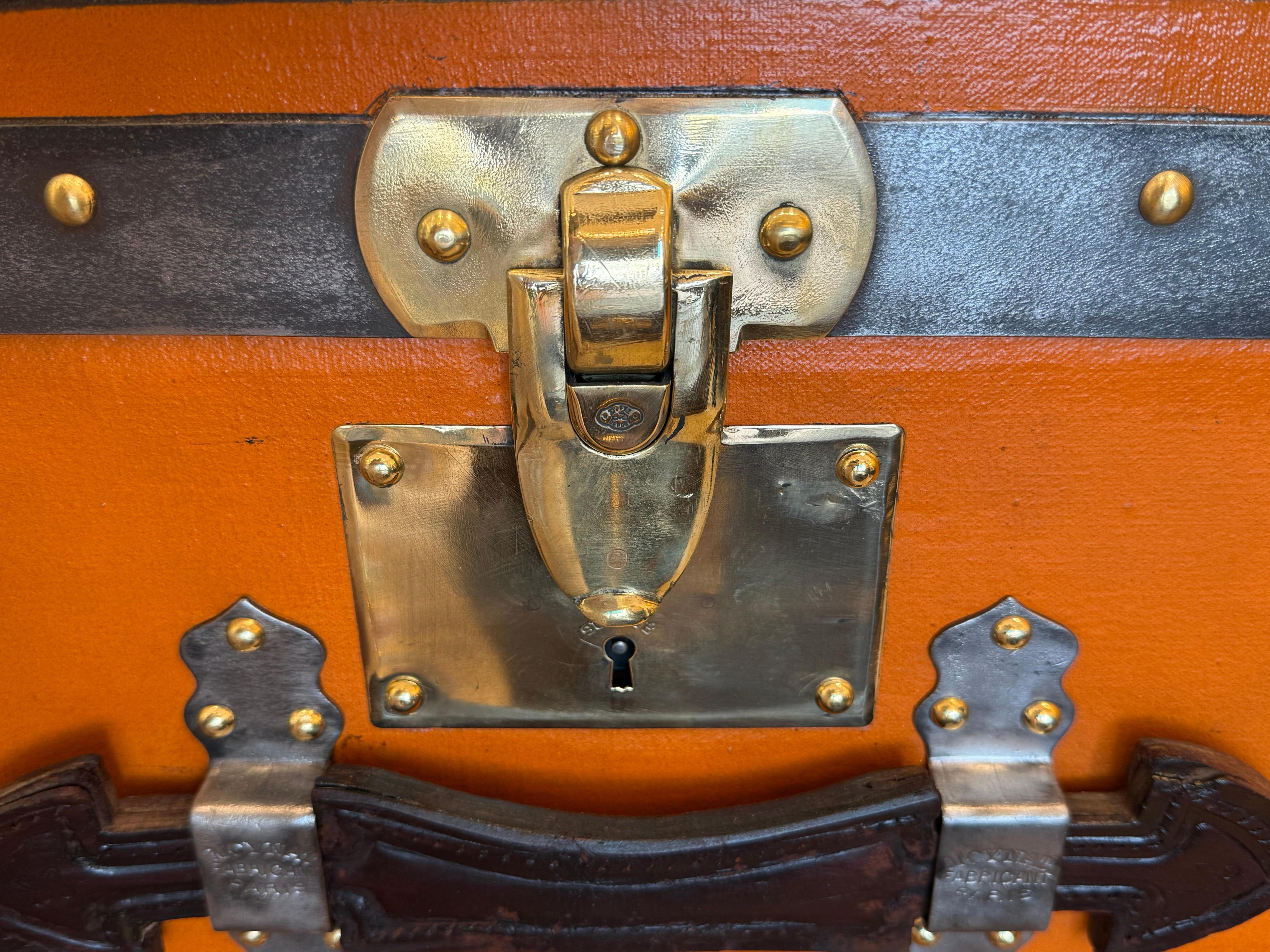 Malle Moynat des années 1920  In Orange Canvas 75 cm Moynat Steamer Trunk, Moynat Trunk Bon état - En vente à Saint-Ouen, FR