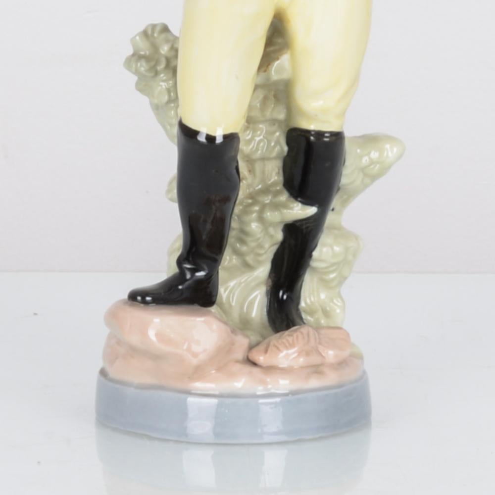 1920s Napoleon Ceramic Figurine In Good Condition In High Point, NC