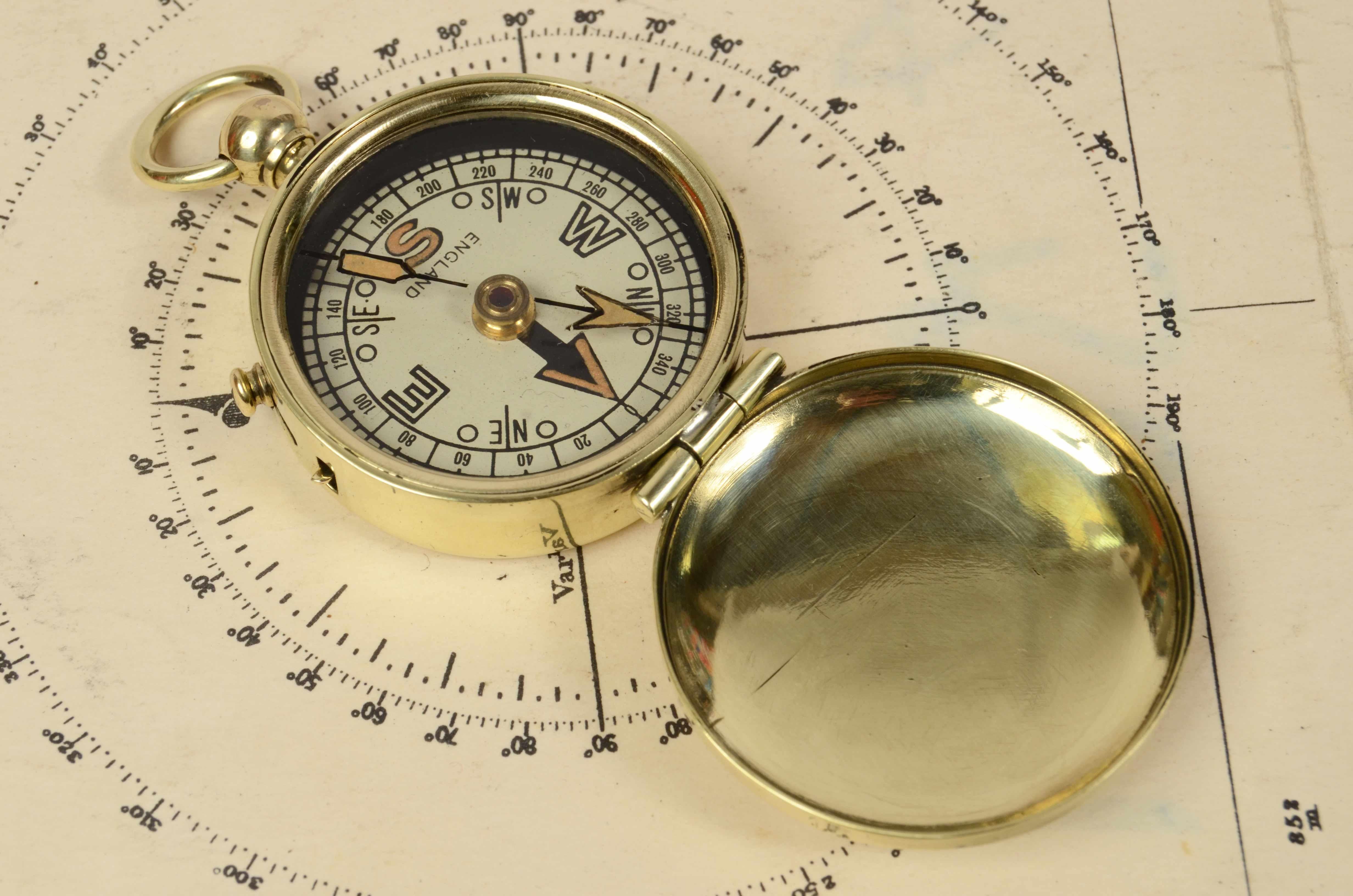 1920s Nautical English Magnetic Brass Compass Antique Marine Navigation Tool 1