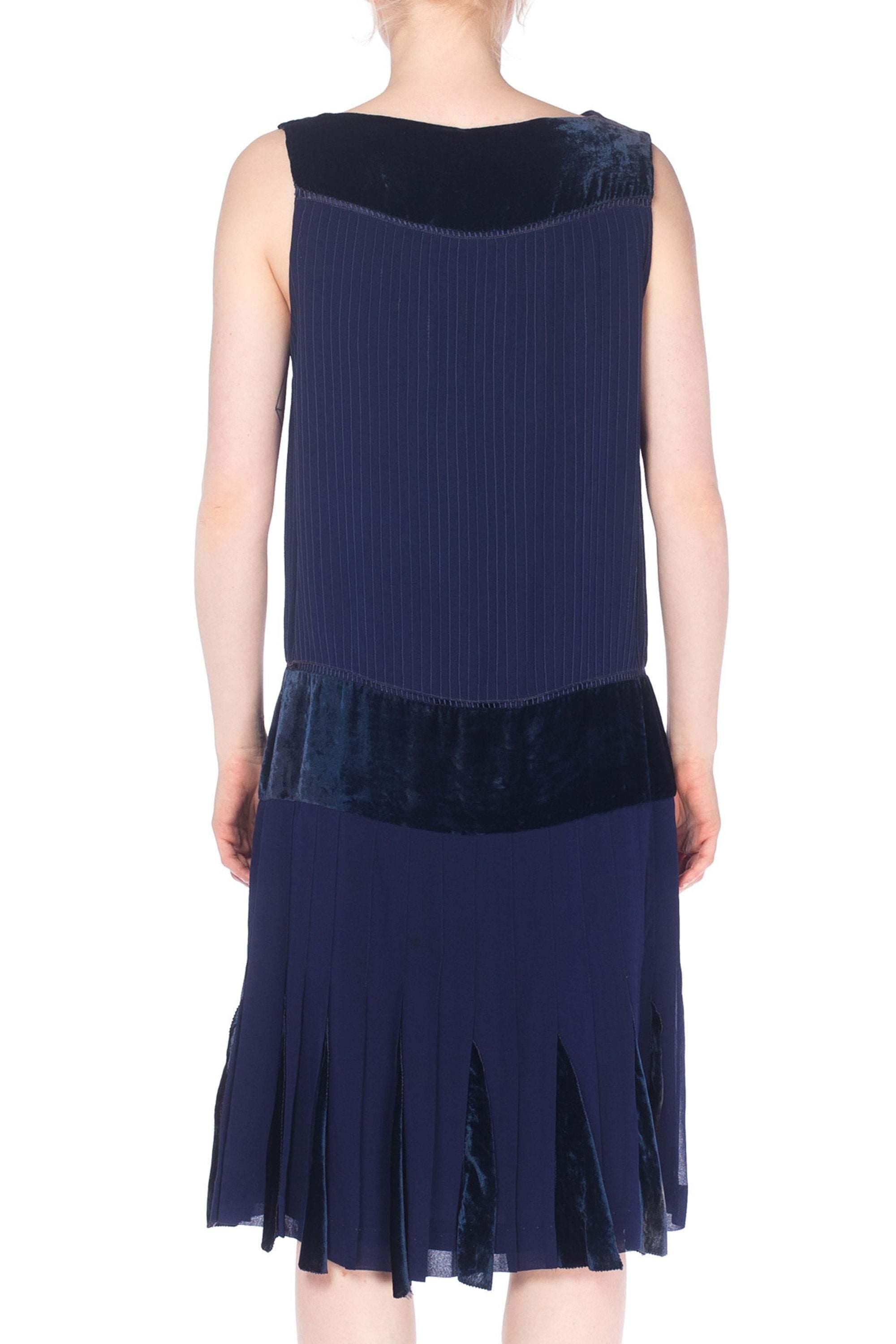 1920S Navy Blue Silk & Velvet Pintucked Drop Waist Day Dress In Excellent Condition In New York, NY