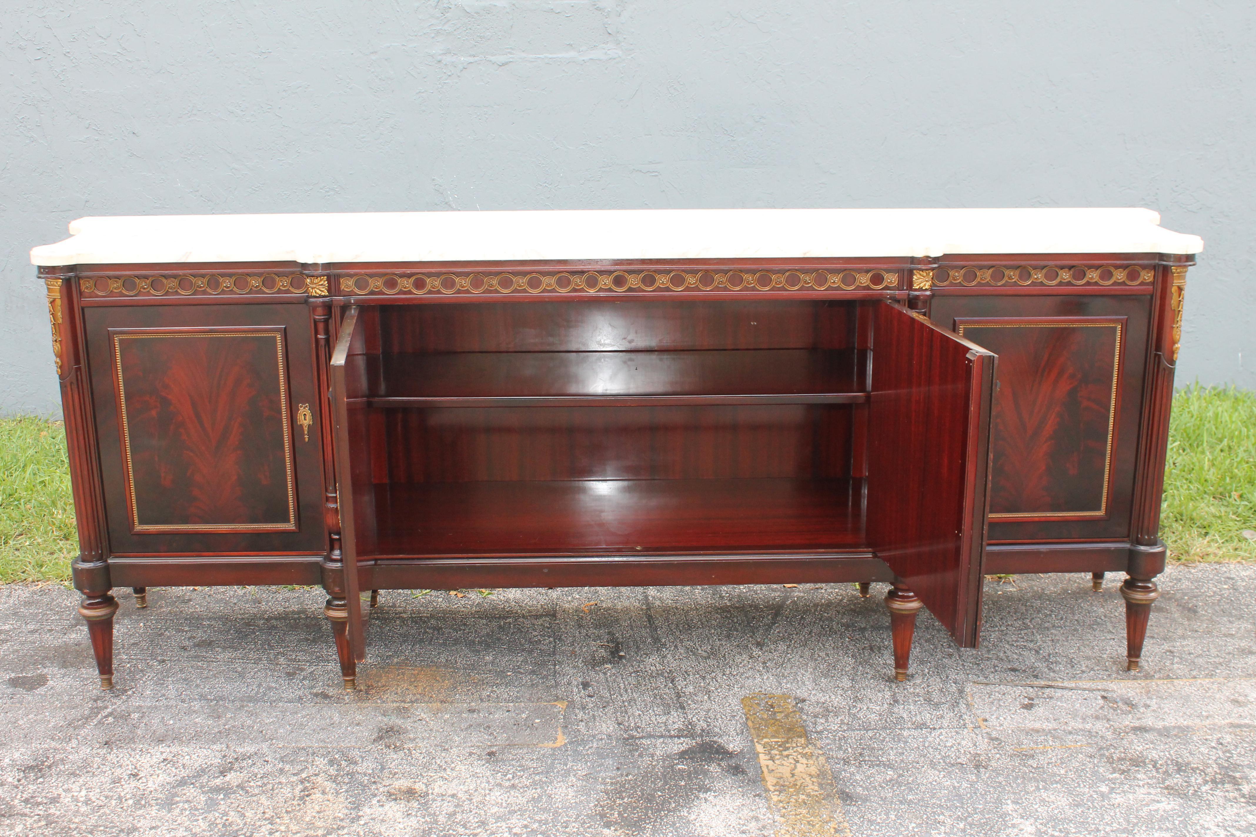 1920's Neoclassic style Marble Top Flame Mahogany Buffet/ Sideboard/ Credenza For Sale 6