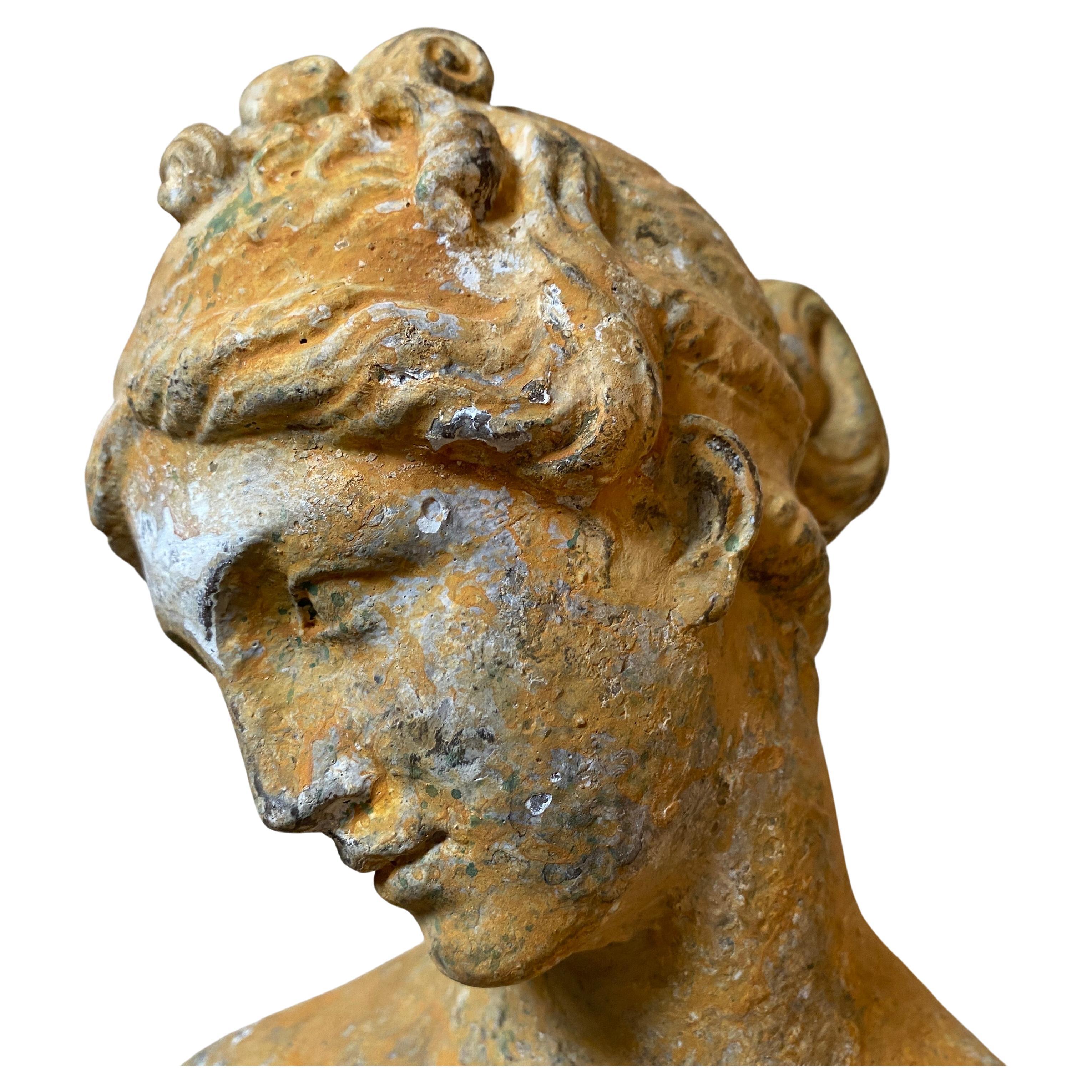 1920s Neoclassical Marble Powder Sculpture of a Bust of Diana In Good Condition In Catania, Sicilia