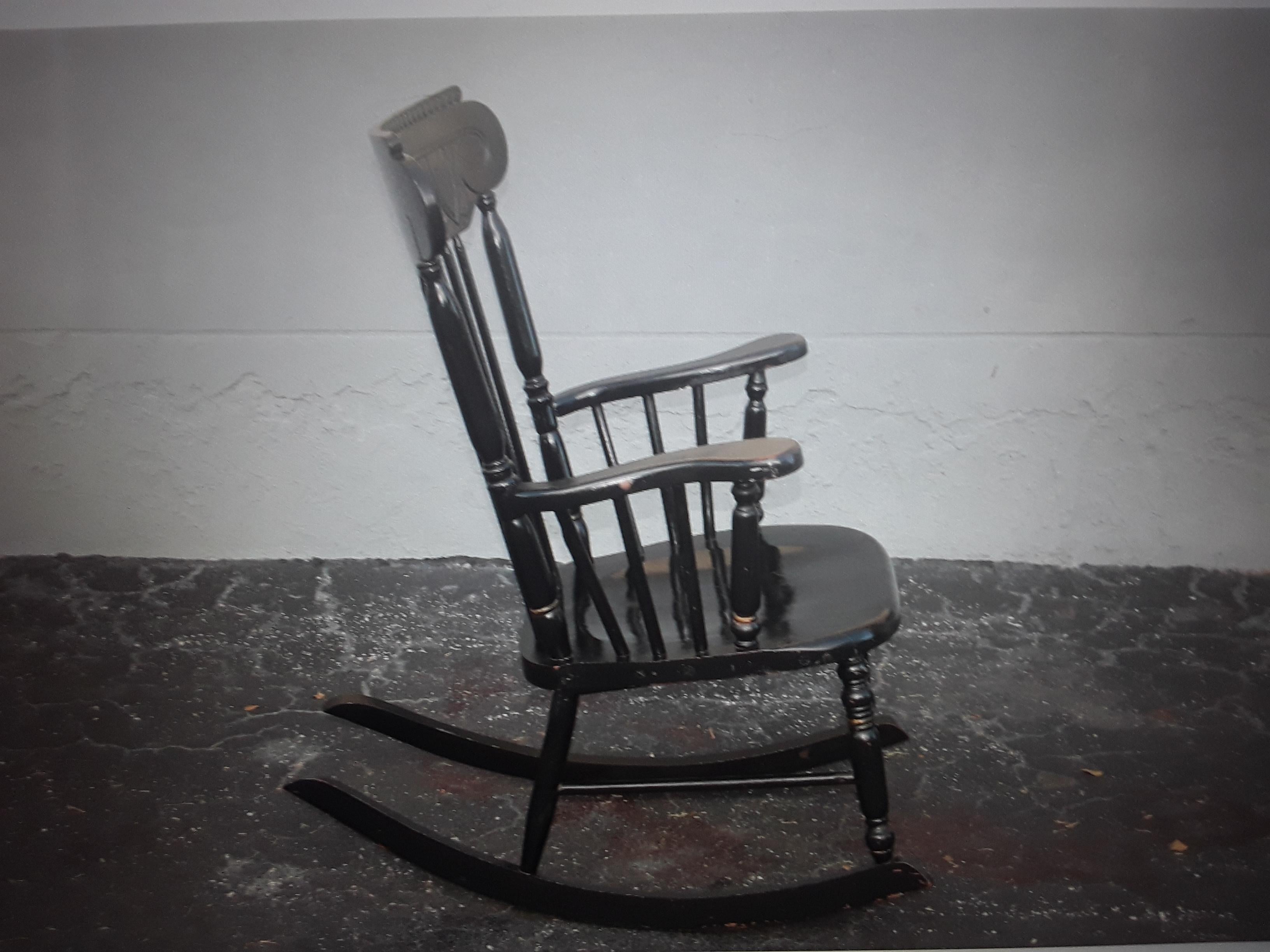 American 1920's Neoclassical style Ebonized & Gilt Wood Rocking Chair For Sale