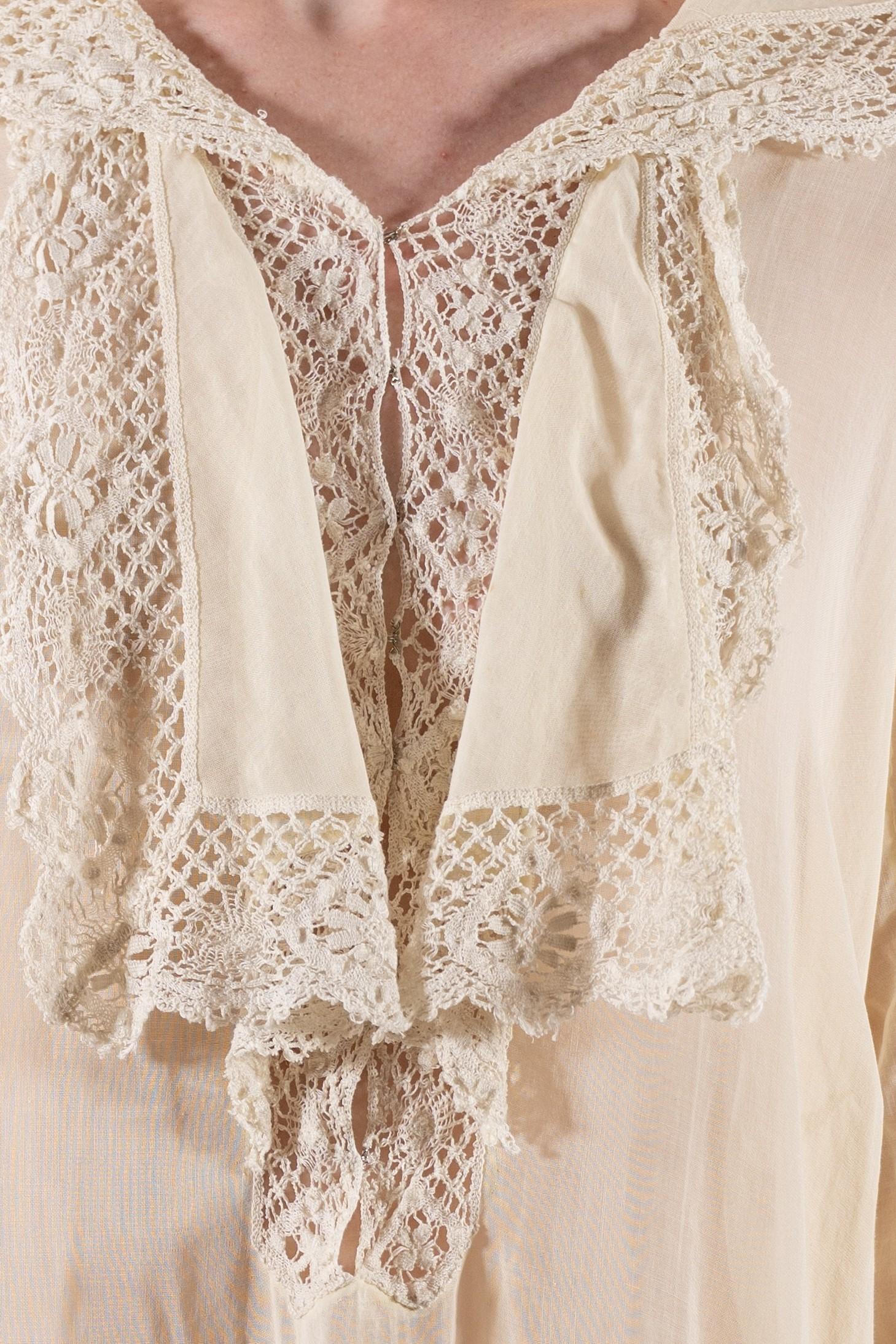 1920S Off White Sheer Organic Cotton & Lace Long Sleeve Tunic Dress For Sale 6